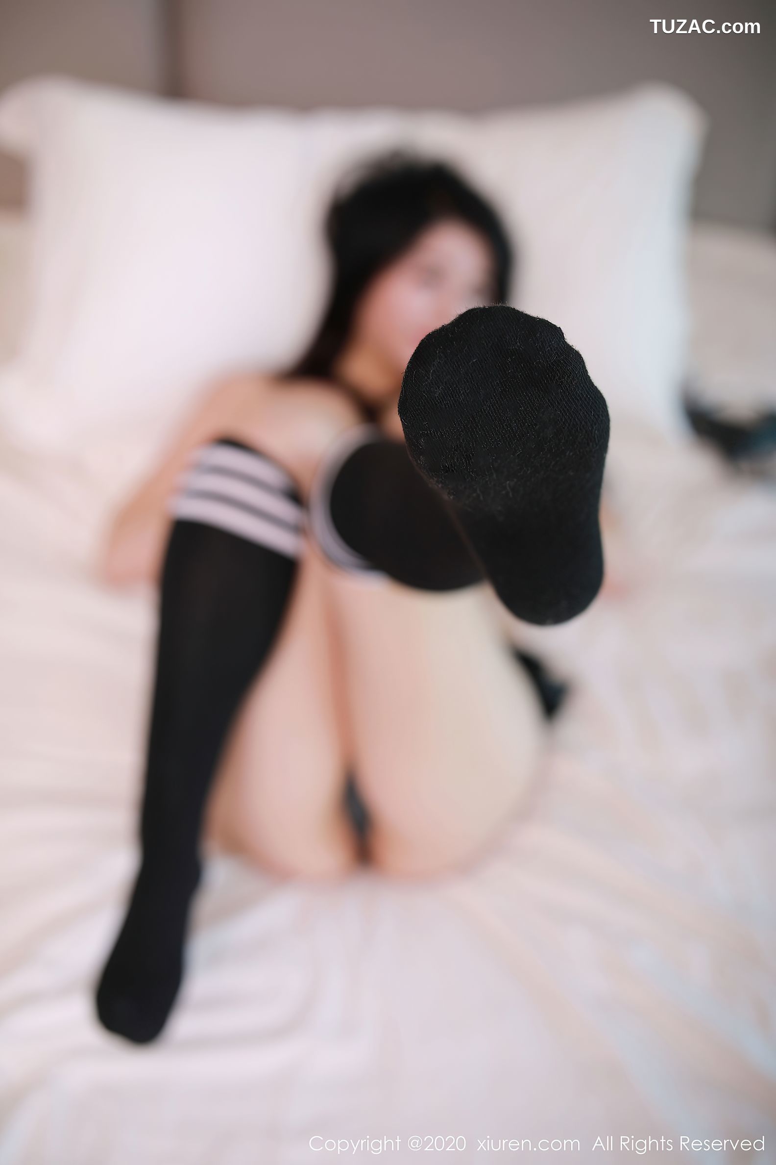 XiuRen秀人网-2488-美七Mia-《三点式内衣系列》-2020.08.26