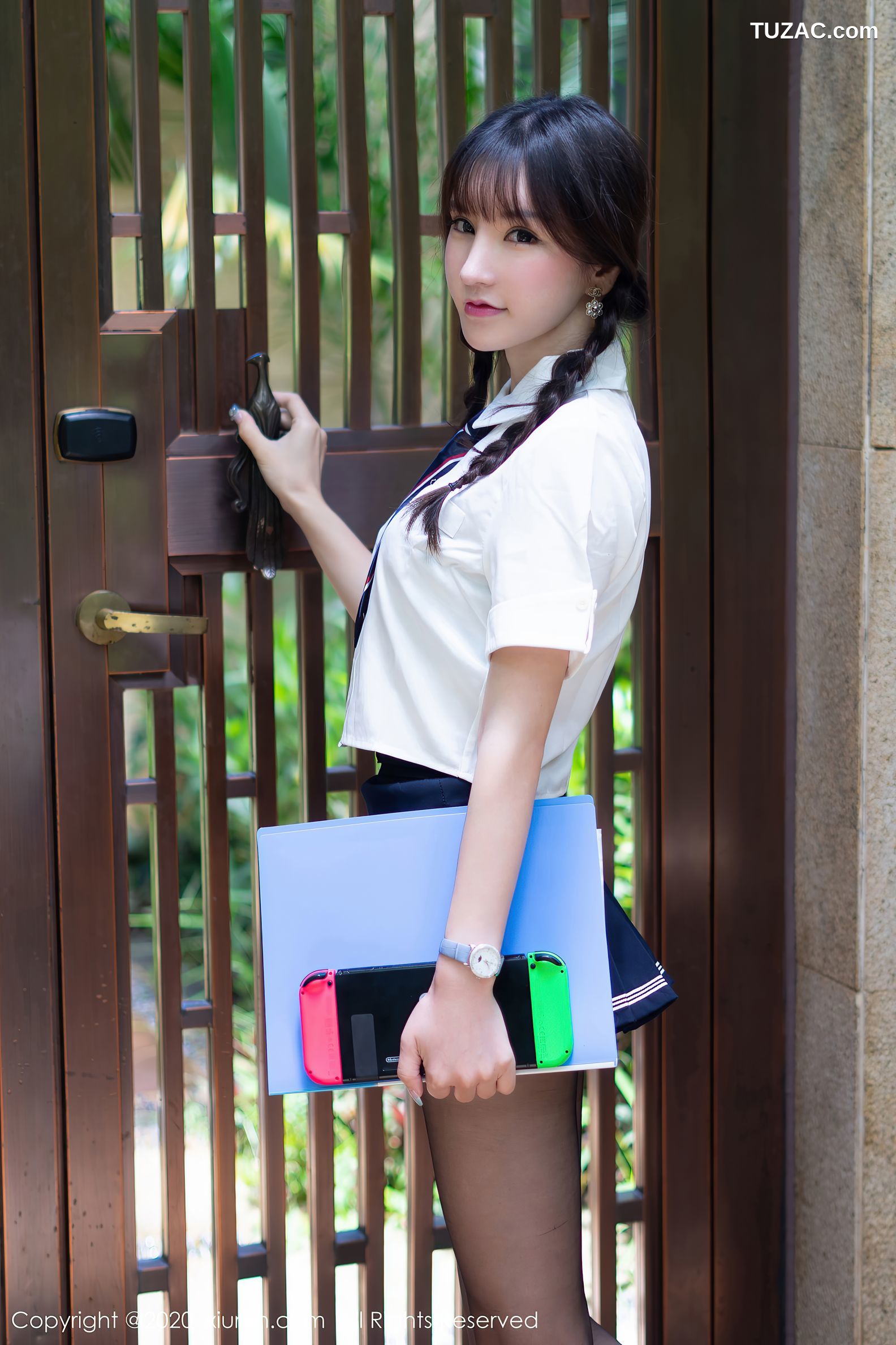 XiuRen秀人网-2559-周于希-《不良游戏少女JK制服》-2020.09.14