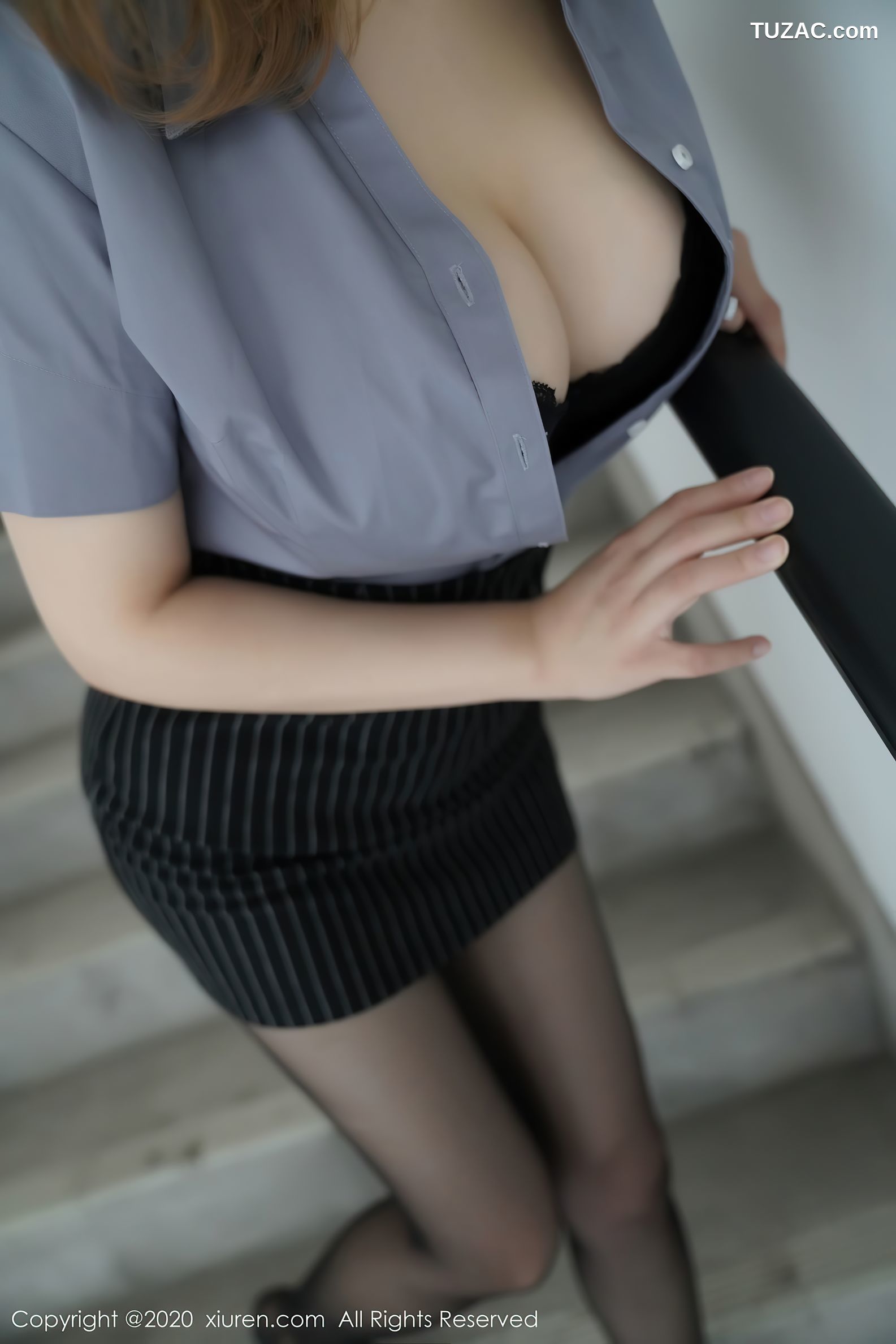 XiuRen秀人网-2656-周大萌-《经典的职场秘书服饰系列》-2020.10.15