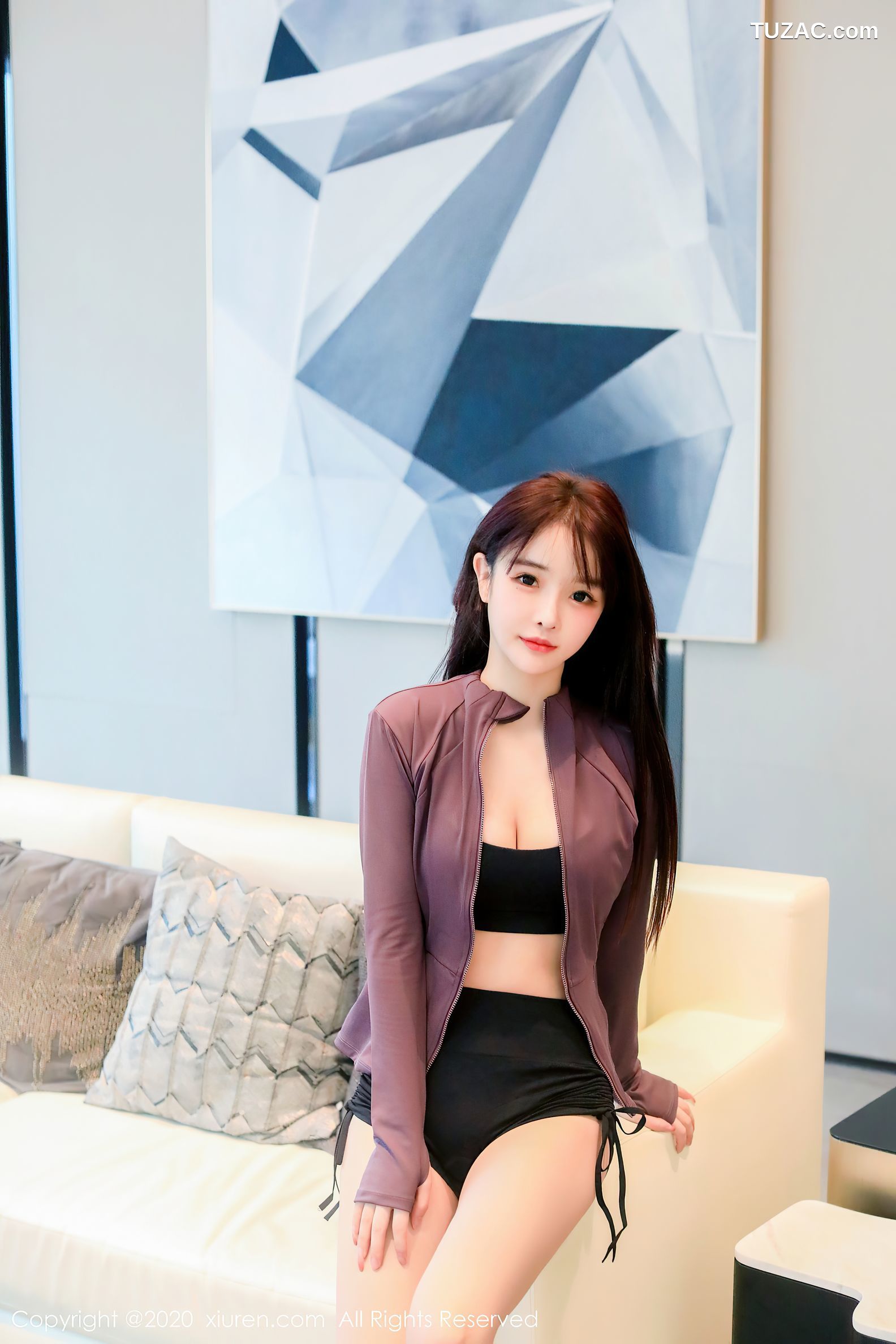 XiuRen秀人网-2696-南初妹妹-《黑色运动内衣主题系列》-2020.10.26