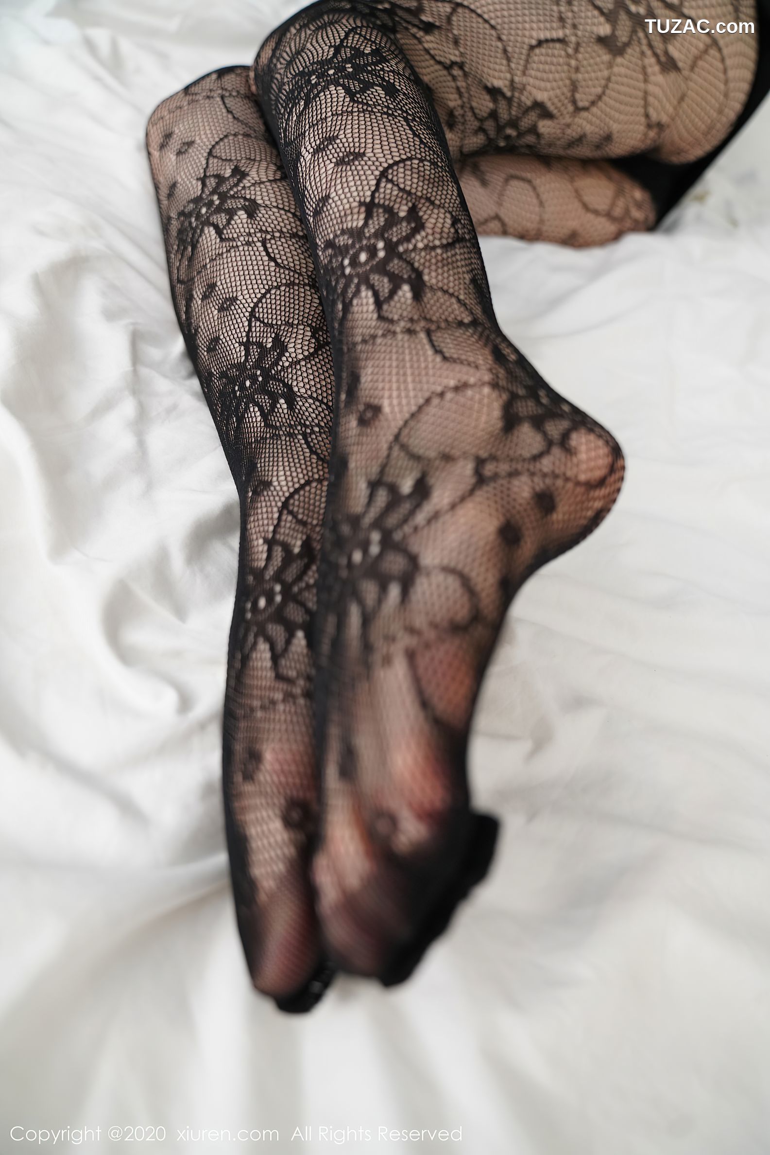 XiuRen秀人网-2725-糯美子Babe-《经典的职场0L网袜系列》-2020.11.02