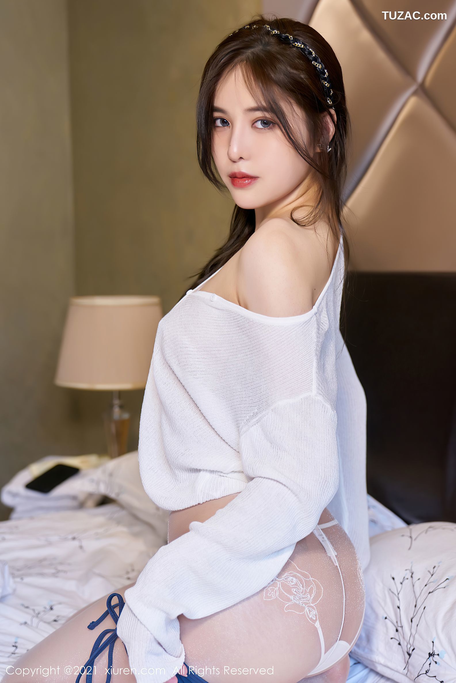 XiuRen秀人网-3419-韩静安-白衣蓝短裤蕾丝内裤白丝-2021.05.17