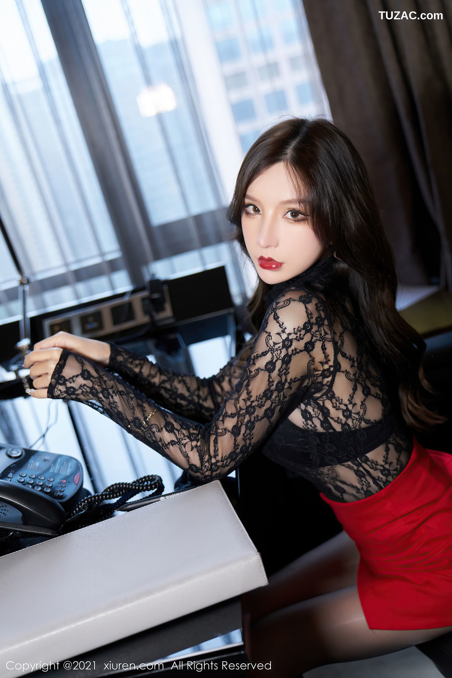 XiuRen秀人网-3594-周于希Sandy-缕空服饰闪亮黑丝-2021.06.28