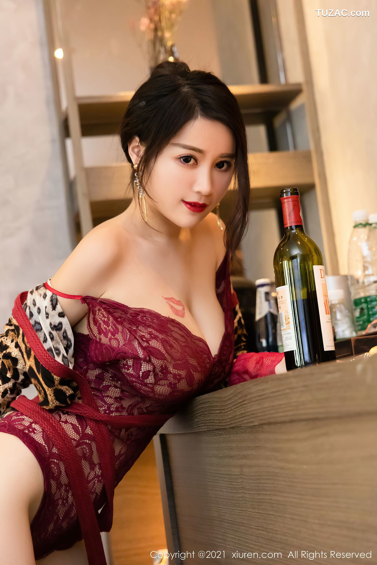 XiuRen秀人网-3605-美七Mia-酒店剧情主题缕空情趣内衣-2021.06.30