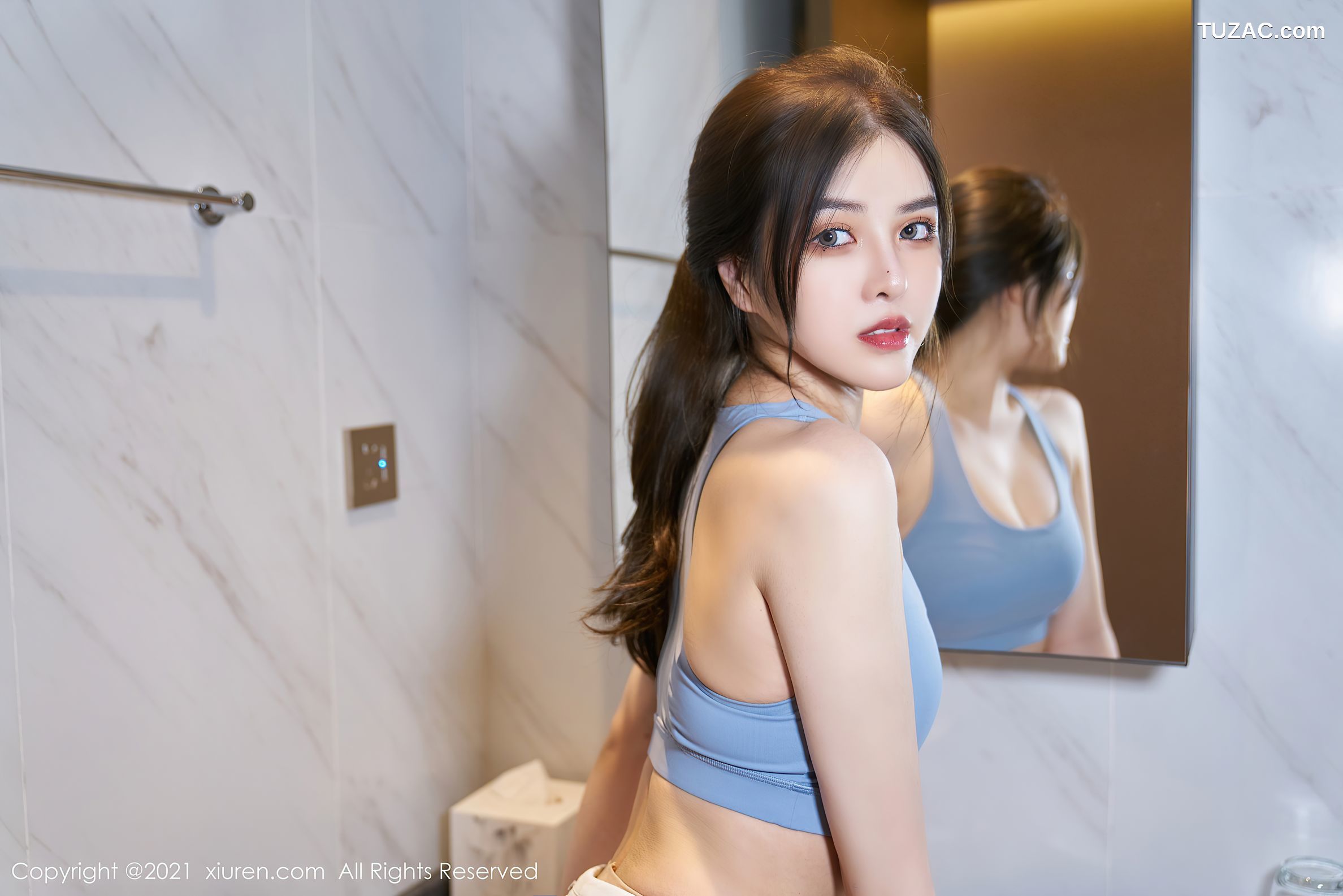 XiuRen秀人网-3673-韩静安-浴室短裙肉丝裤袜-2021.07.15