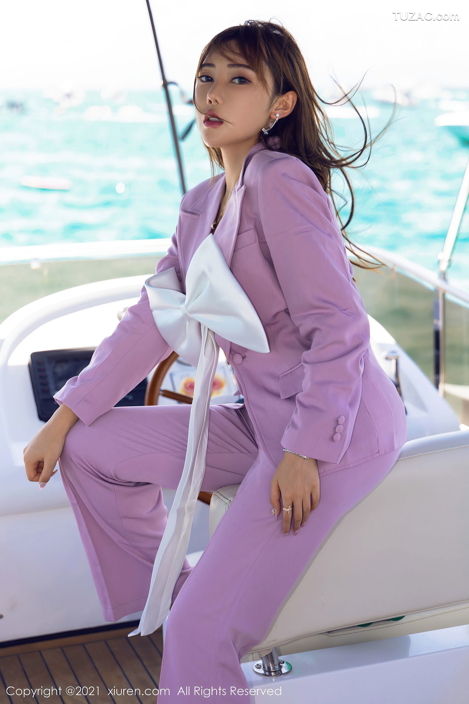 XiuRen秀人网-3833-萌汉药baby-澳门旅拍游艇主题蝴蝶结内衣-2021.08.23