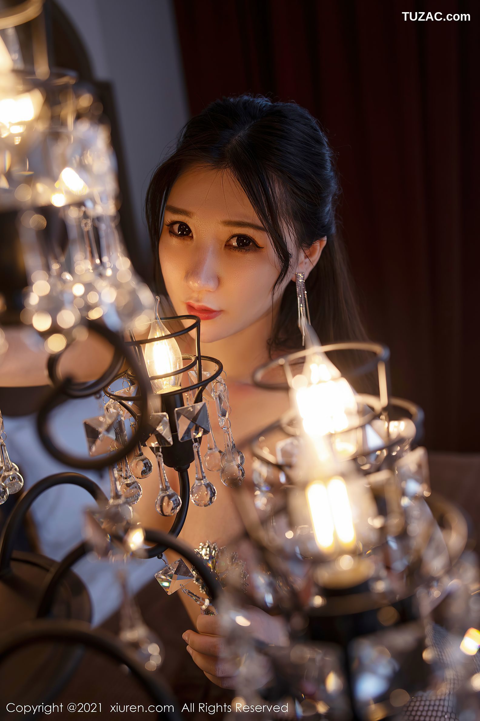 XiuRen秀人网-3880-顾乔楠Cora-御姐风美足主题连档裤网袜-2021.09.01