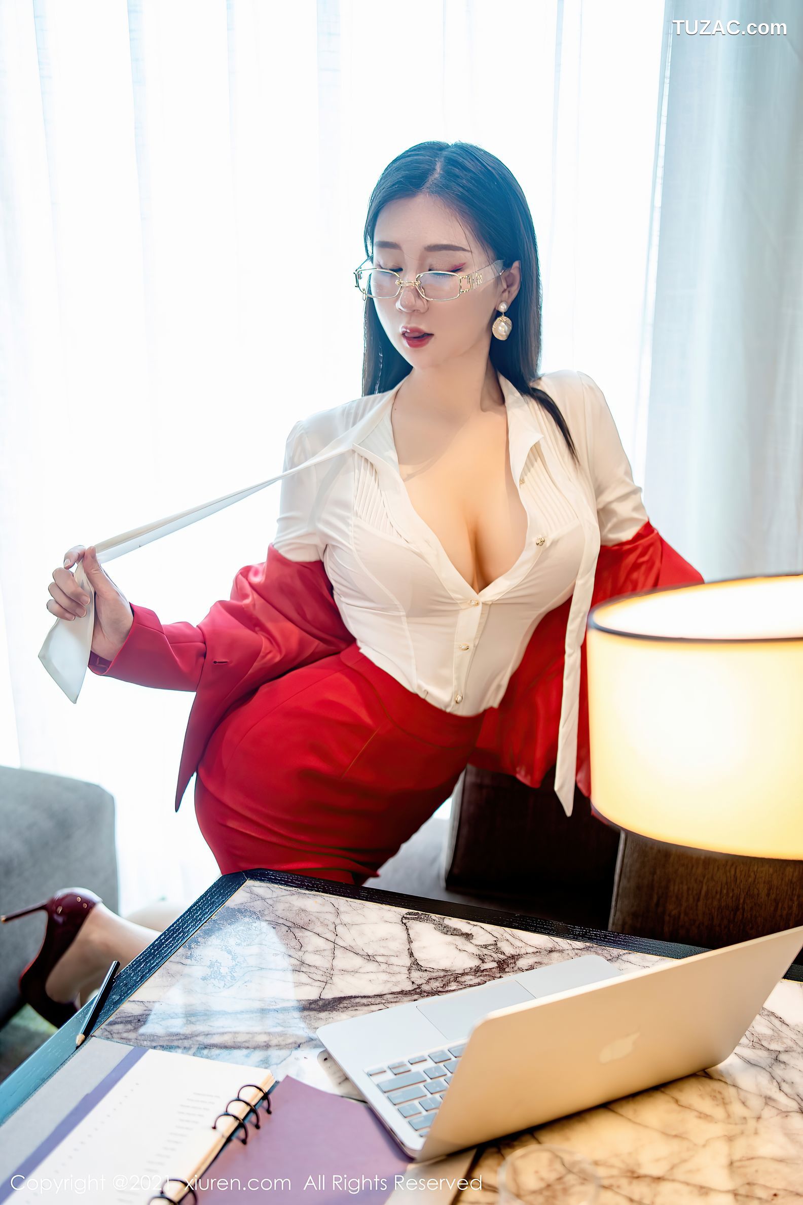 XiuRen秀人网-3954-顾乔楠Cora-红色秘书制服主题-2021.09.16