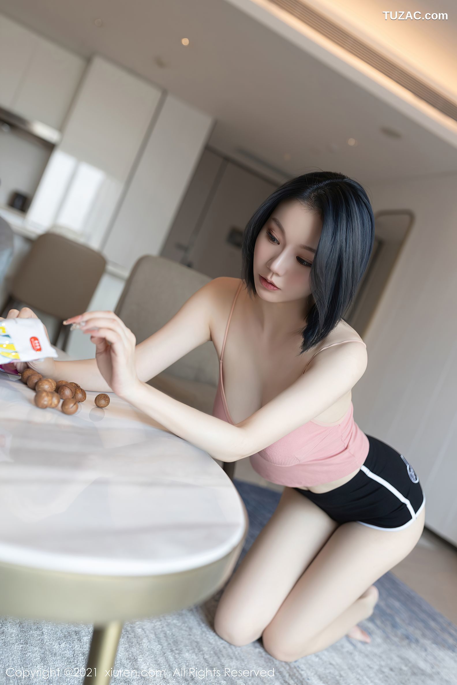 XiuRen秀人网-3996-安然Maleah-借宿主题床上性感内衣-2021.09.26