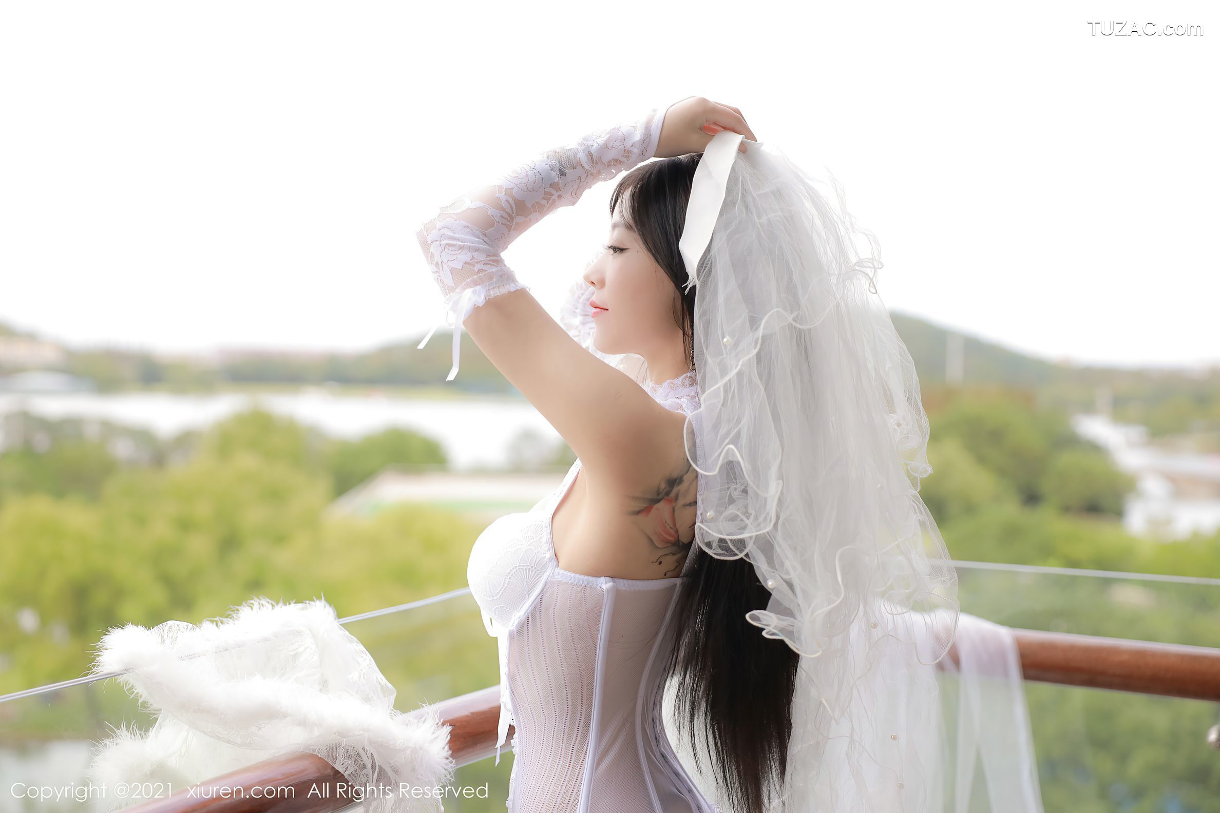 XiuRen秀人网-4339-佘贝拉Bella-大理旅拍性感纯白婚纱蕾丝吊带袜-2021.12.15