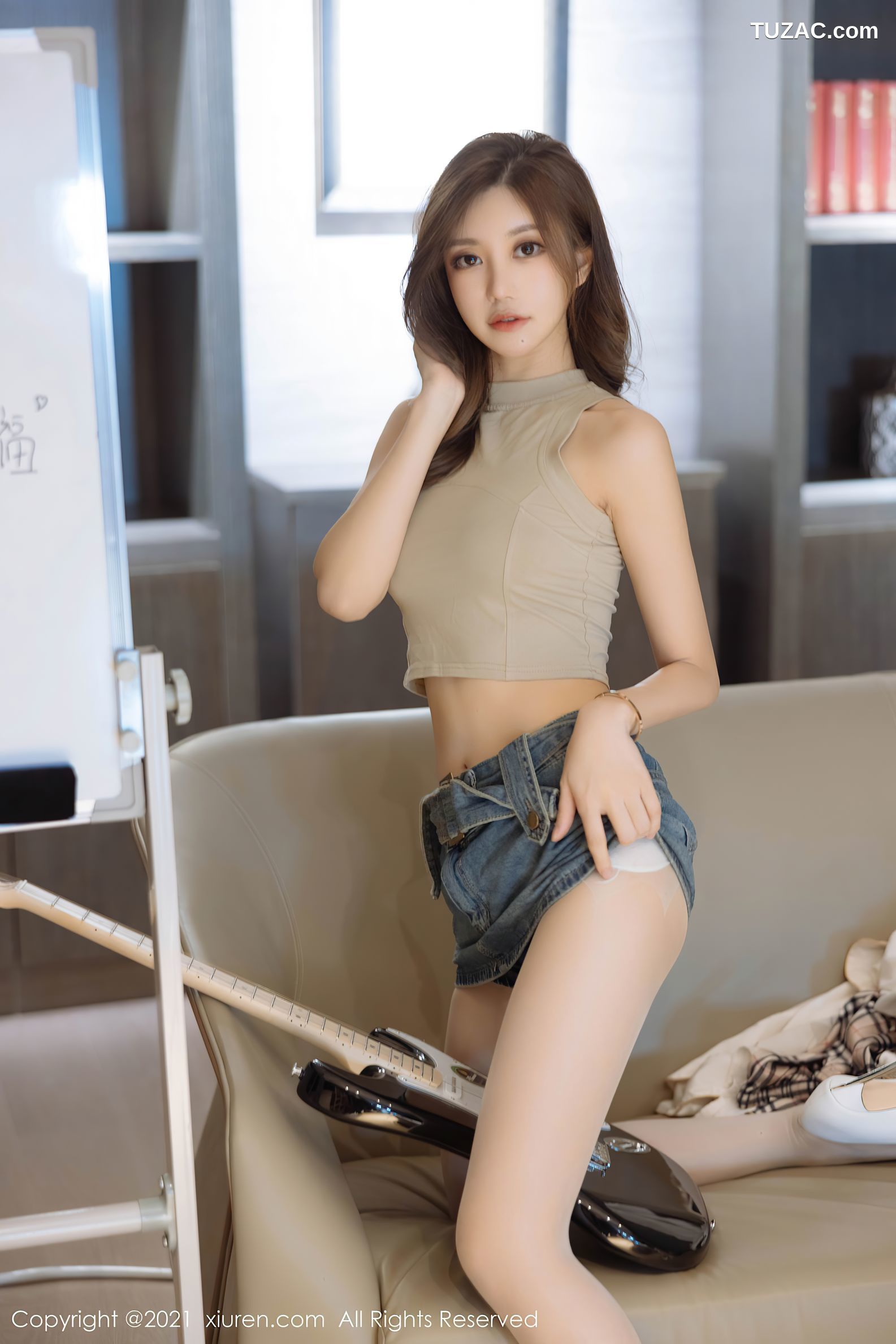 XiuRen秀人网-4415-绮里嘉Ula-元旦心愿回馈主题-性感服饰-2021.12.31
