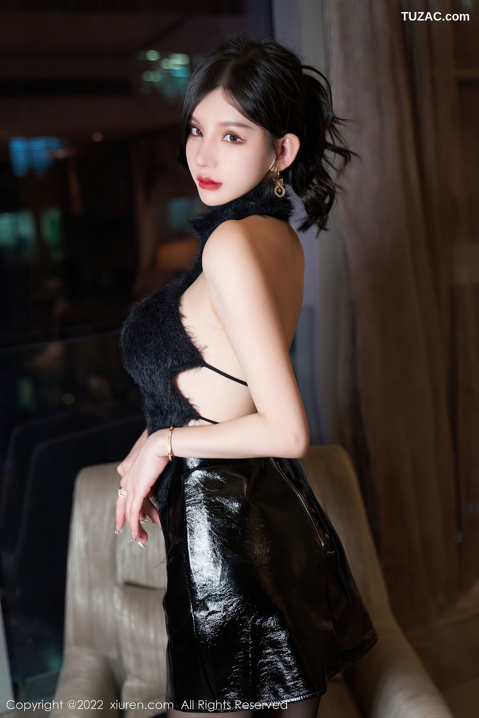 XiuRen秀人网-4437-周于希Sally-全裸上身破烂黑丝-2022.01.07