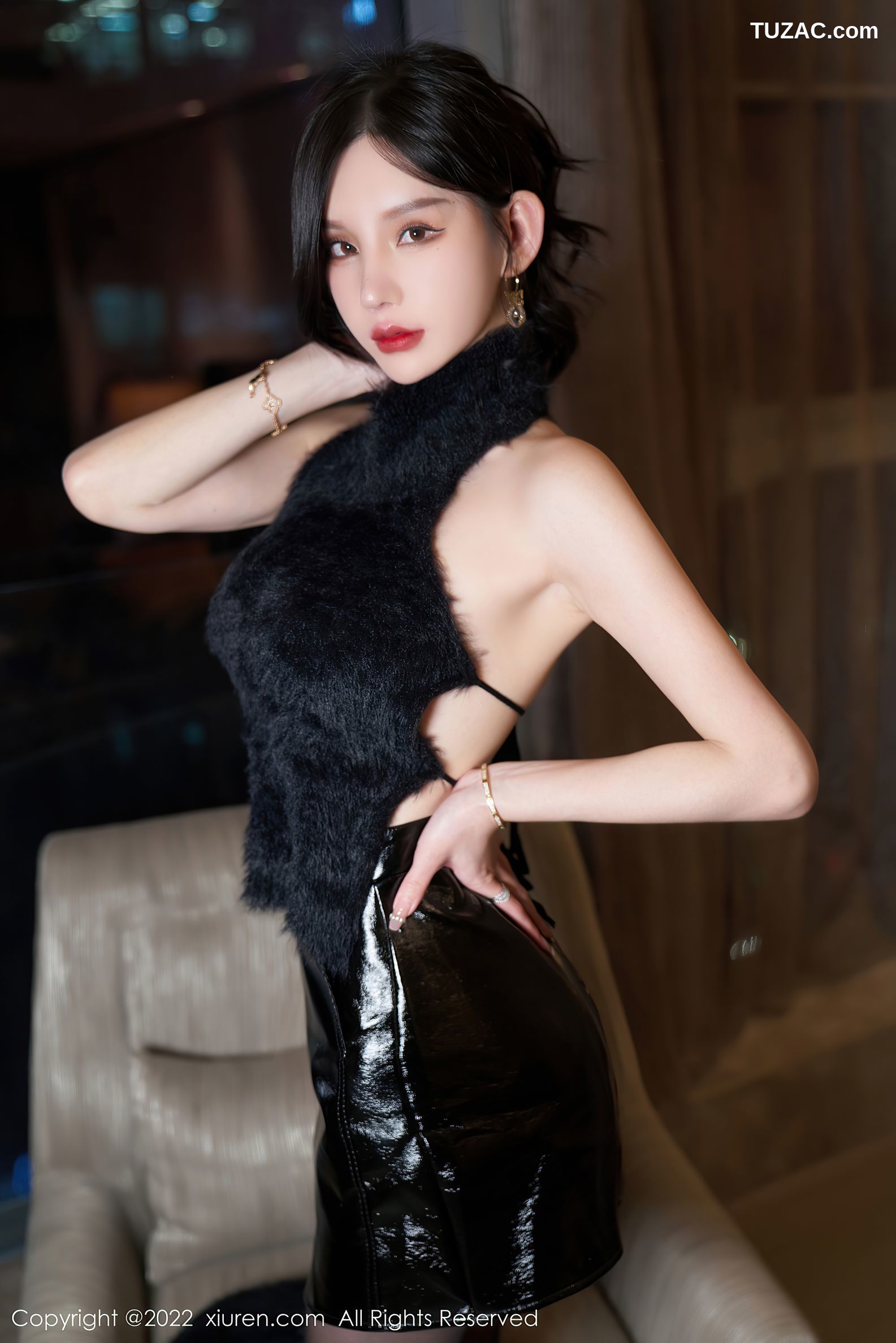XiuRen秀人网-4437-周于希Sally-全裸上身破烂黑丝-2022.01.07