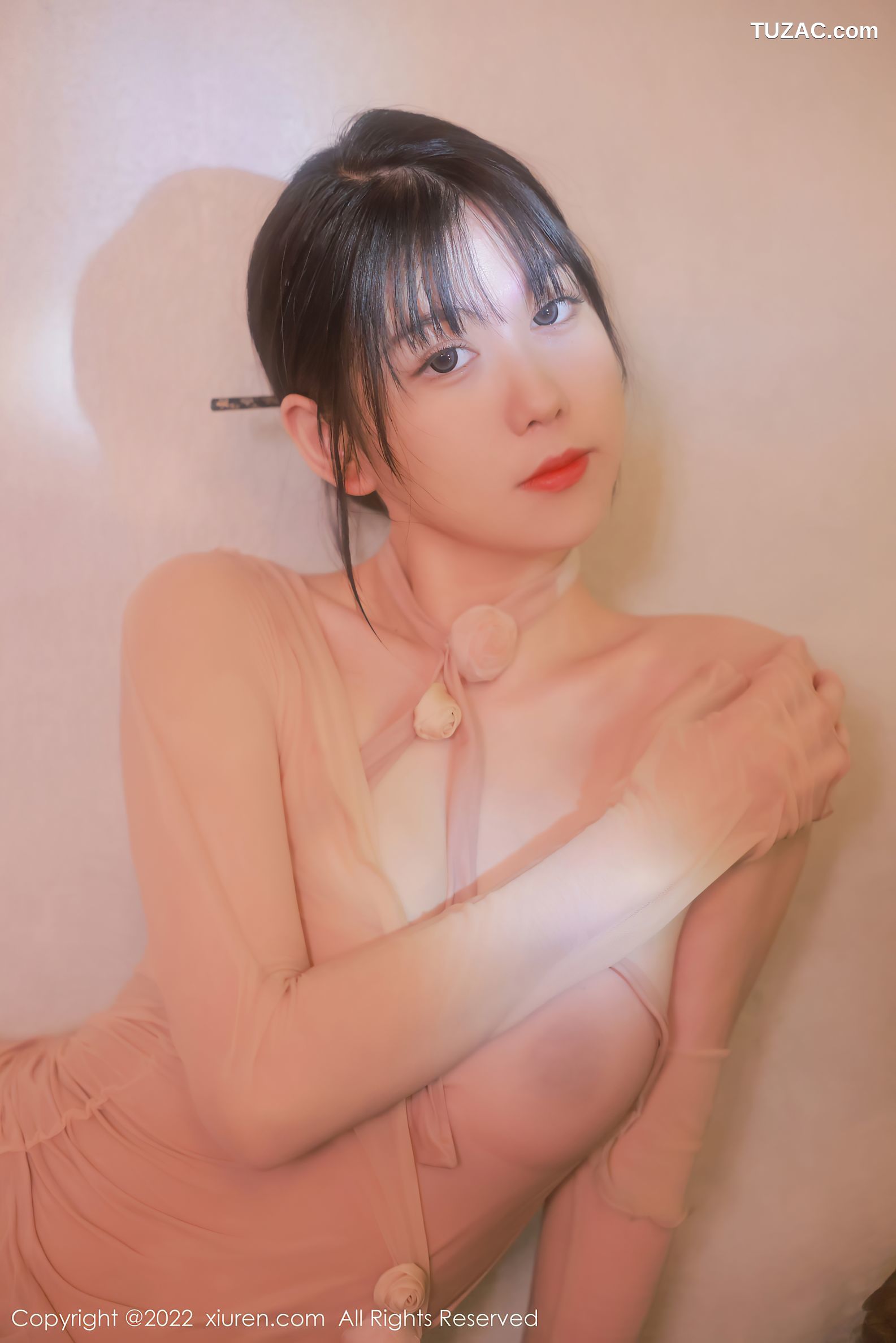XiuRen秀人网-4503-李雅柔182CM-温泉主题肉色薄透连衣短纱裙-2022.01.24