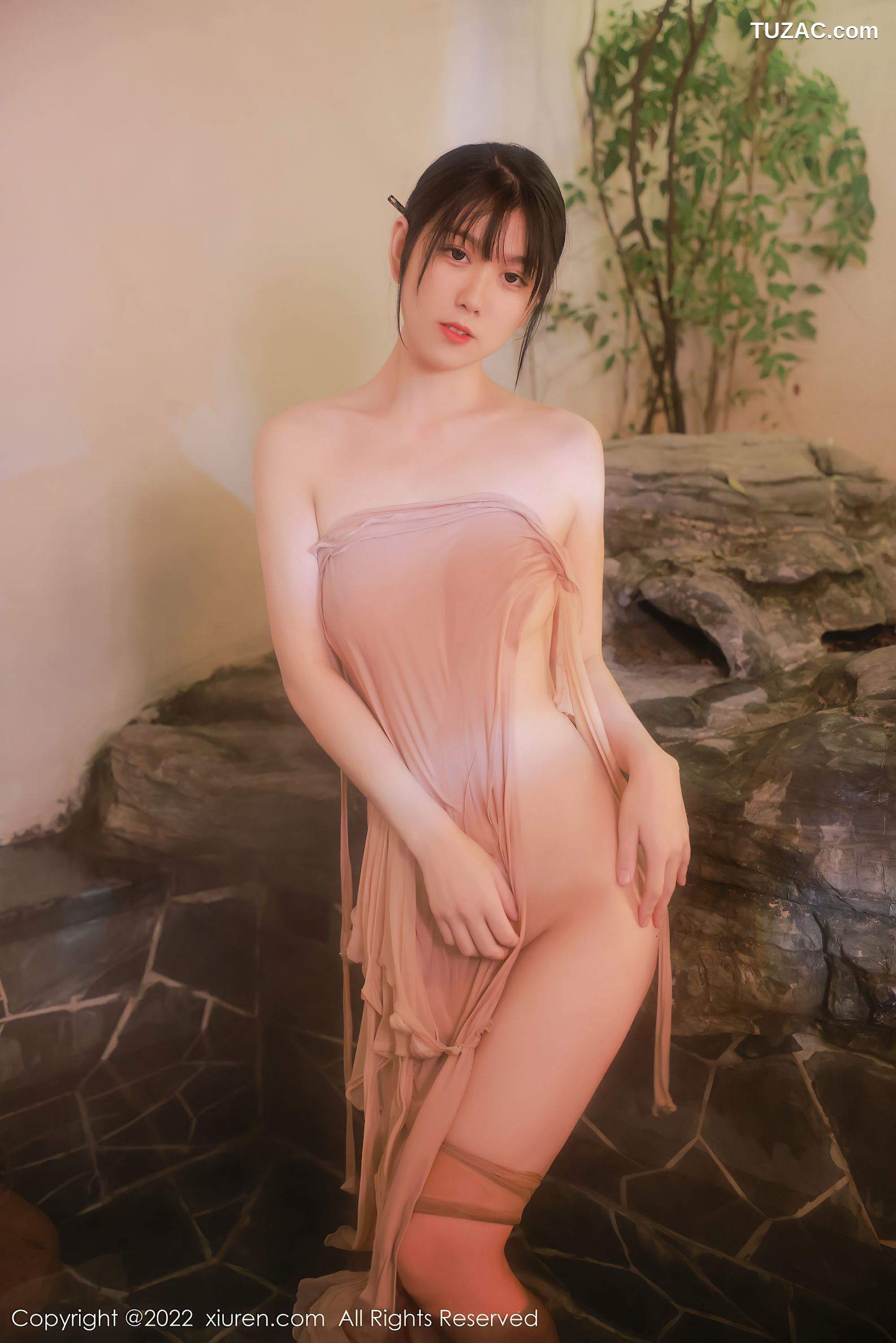 XiuRen秀人网-4503-李雅柔182CM-温泉主题肉色薄透连衣短纱裙-2022.01.24