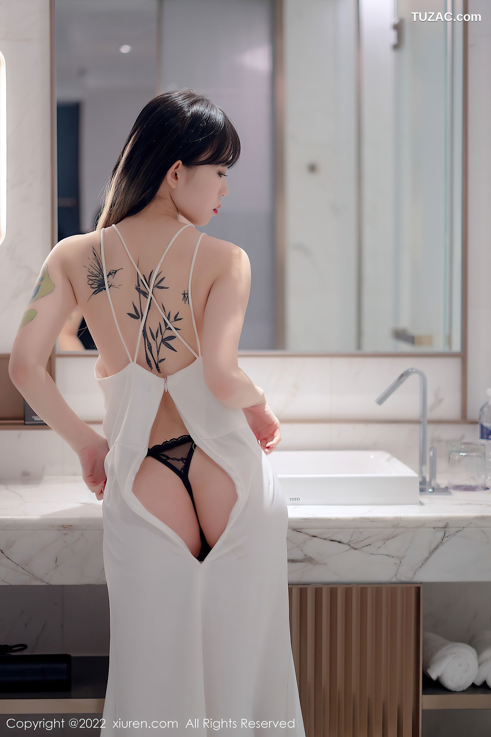 XiuRen秀人网-4611-奶瓶-浴室白色轻透薄纱吊带长裙-2022.02.21