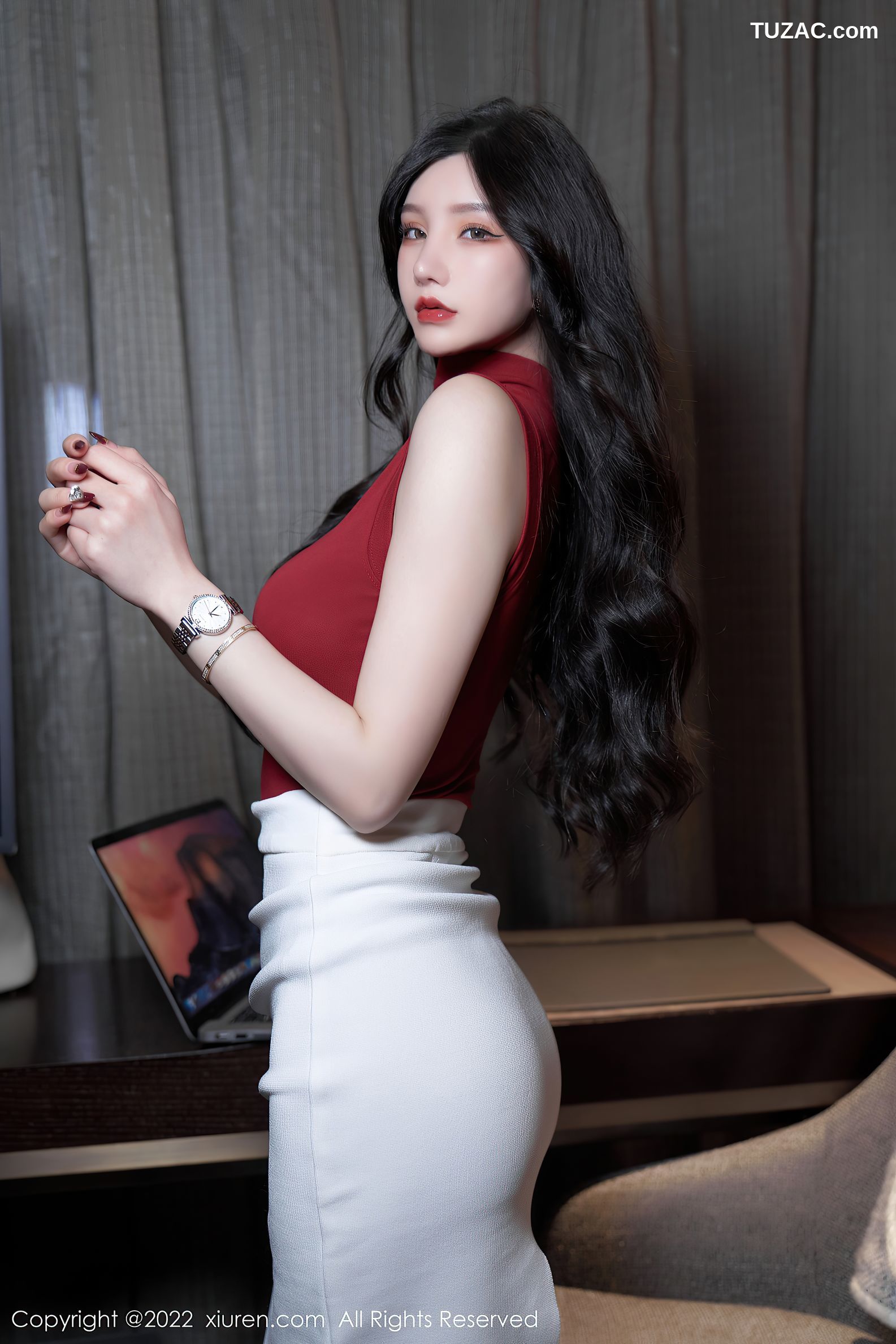 XiuRen秀人网-4728-周于希Sally-女秘书回家主题超薄肉丝裤袜绝美-2022.03.16