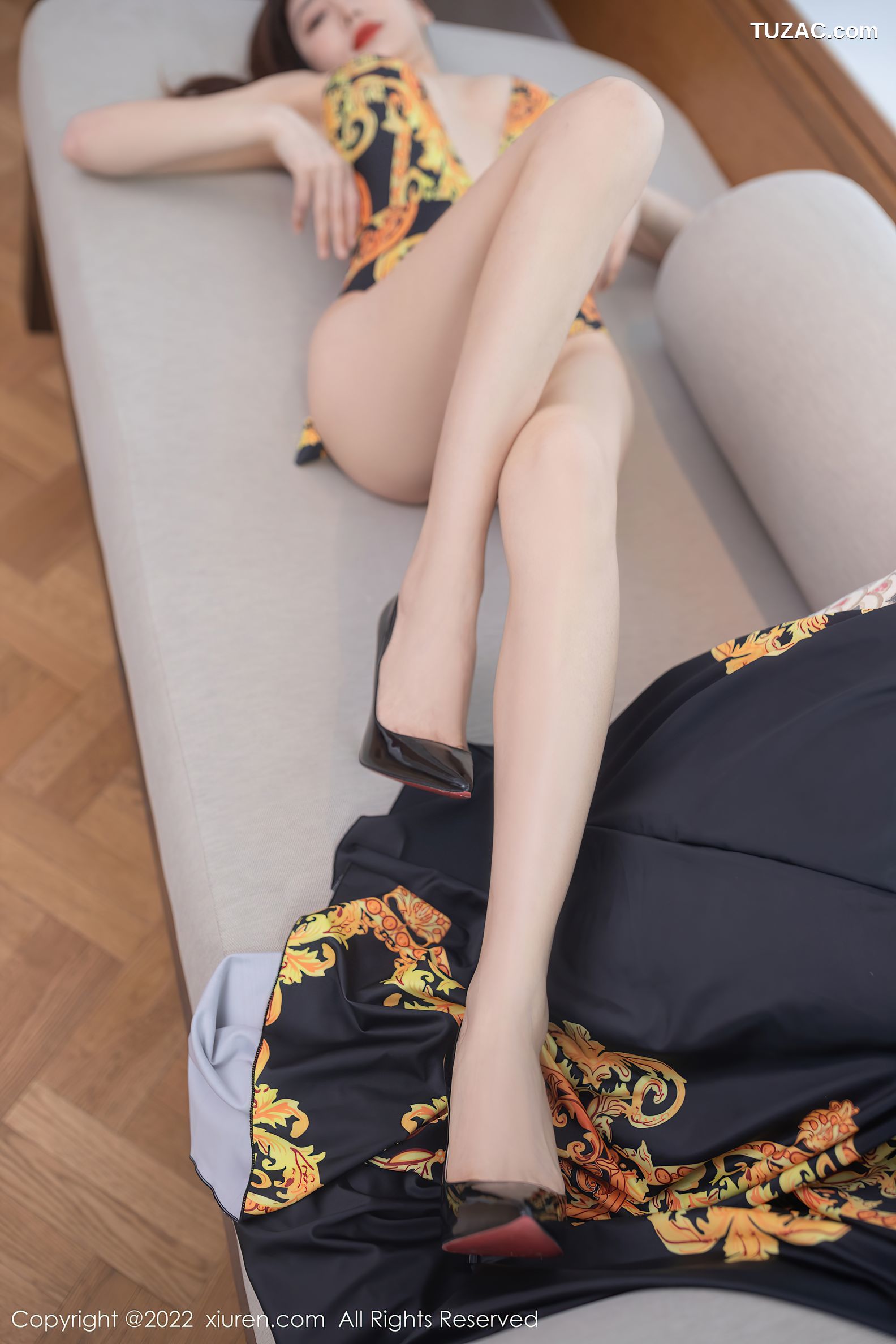 XiuRen秀人网-4735-陆萱萱-珠三角旅拍沙滩加酒店性感服饰-2022.03.17