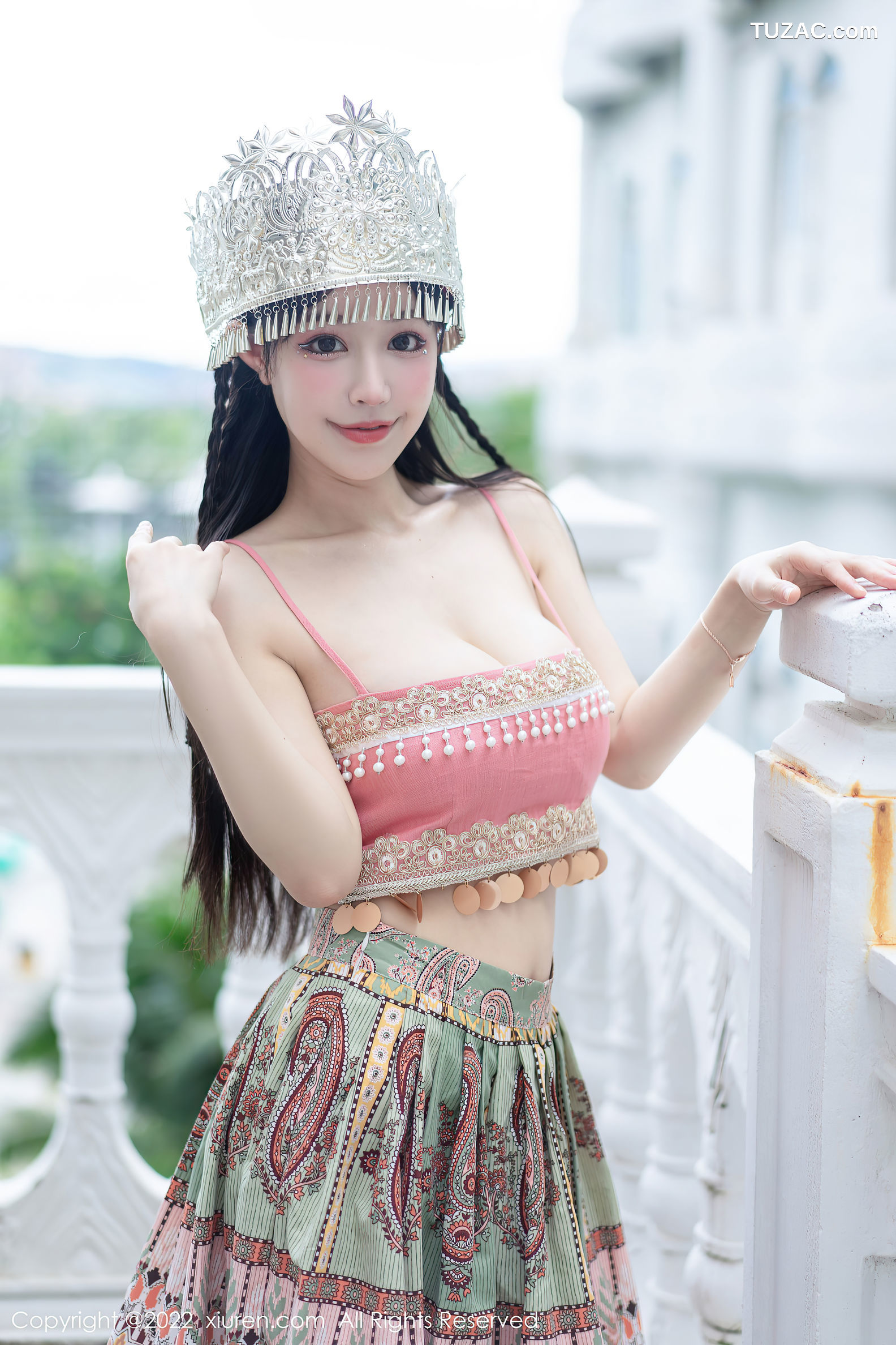XiuRen-No.5615-朱可儿苗族服饰粉色抹胸全裸