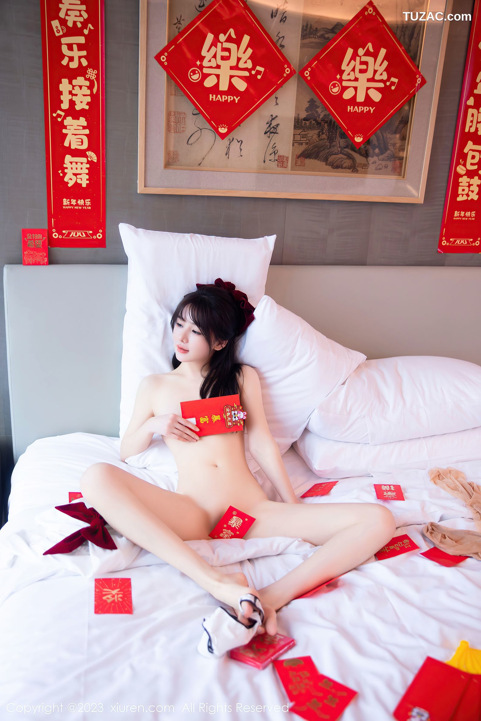 XiuRen秀人网-6168-婠婠么-新春主题床上低胸服饰