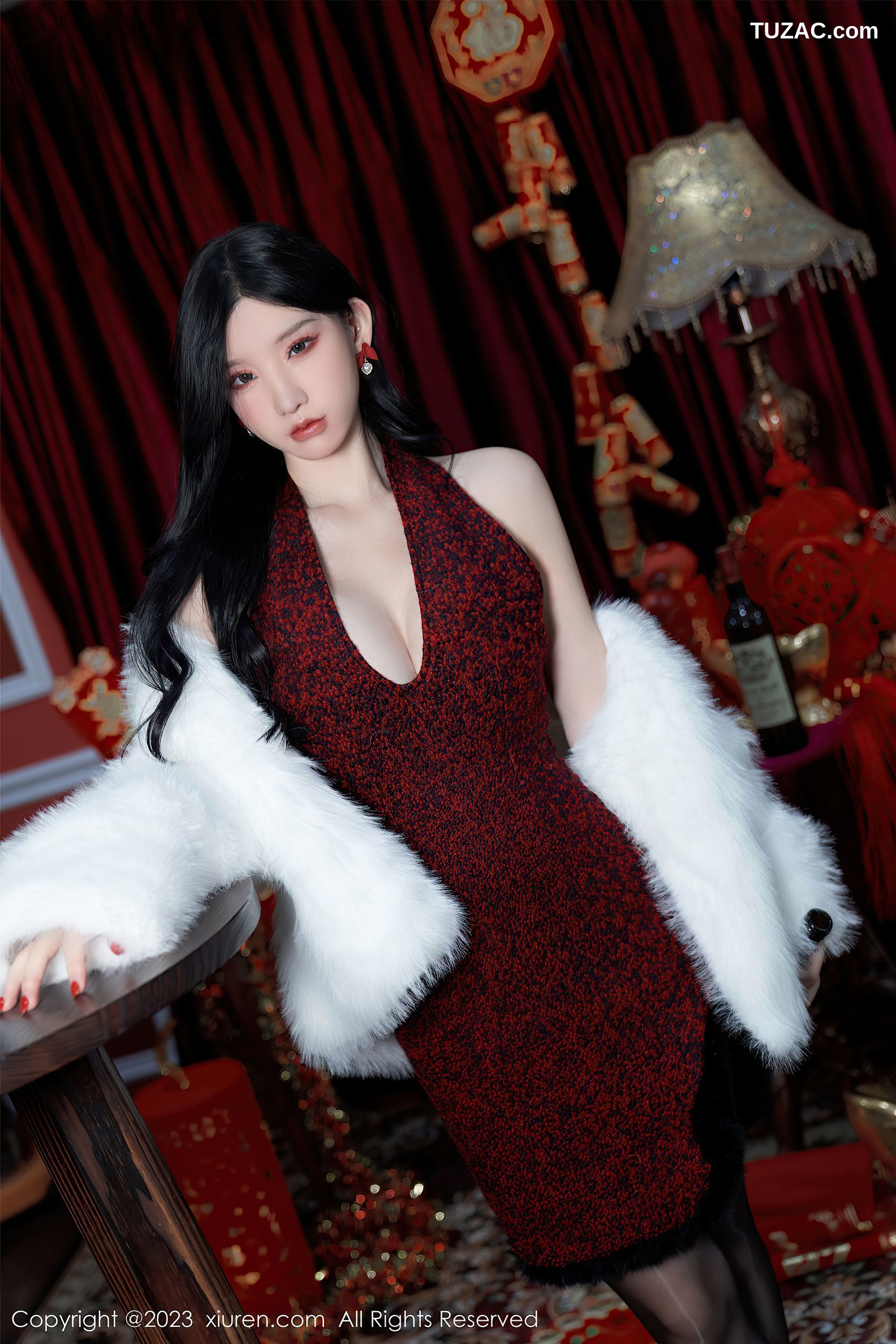 XiuRen秀人网-6174-周于希-新春主题-低胸服饰超薄黑丝