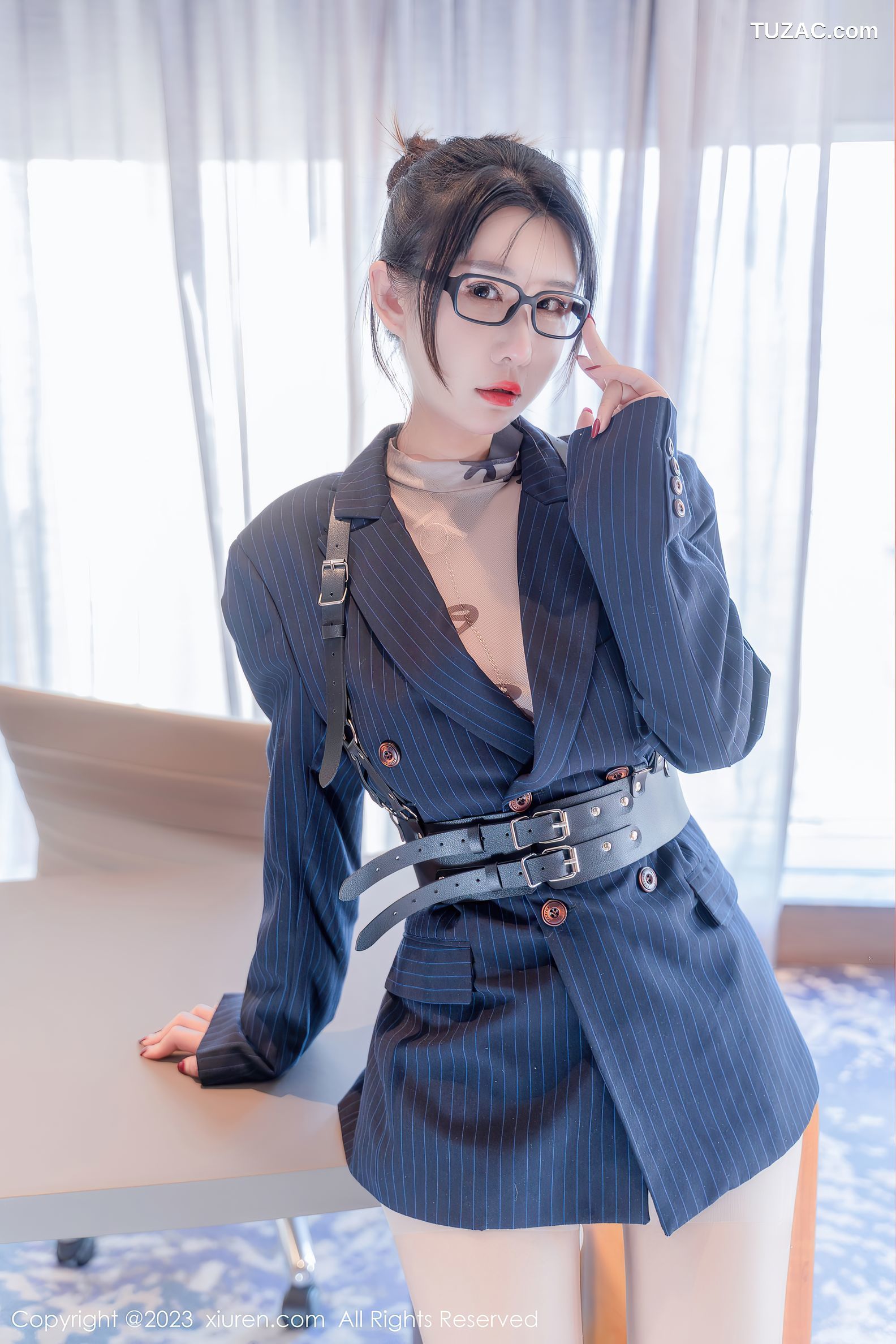 XiuRen秀人网-6255-夏沫沫Tifa-私人秘书主题-职业装大尺度肉丝-2023.02.13