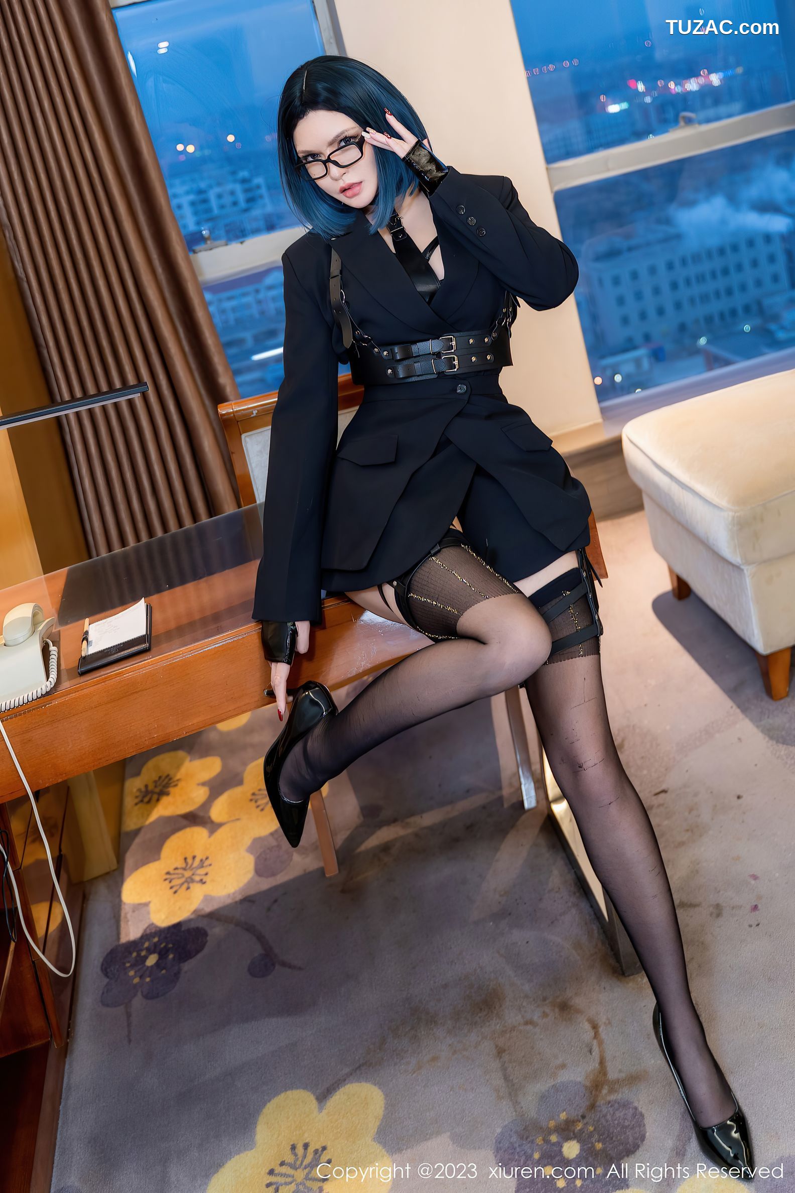 XiuRen秀人网-6340-伊丽莎有点白-性感黑色带子情趣服饰-2023.03.01