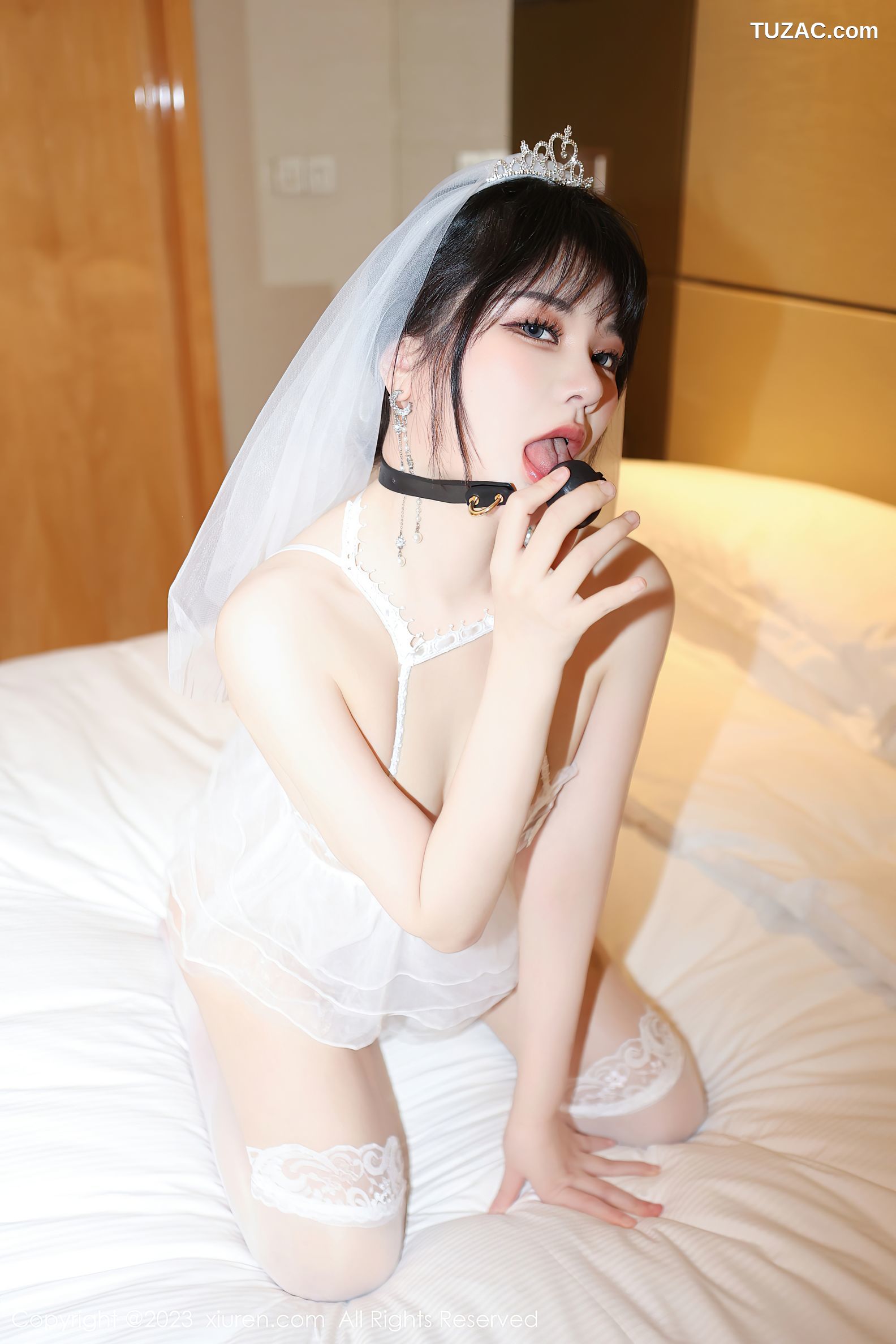 XiuRen秀人网-6365-桃桃子-白色蕾丝婚纱白丝袜透视-2023.03.06