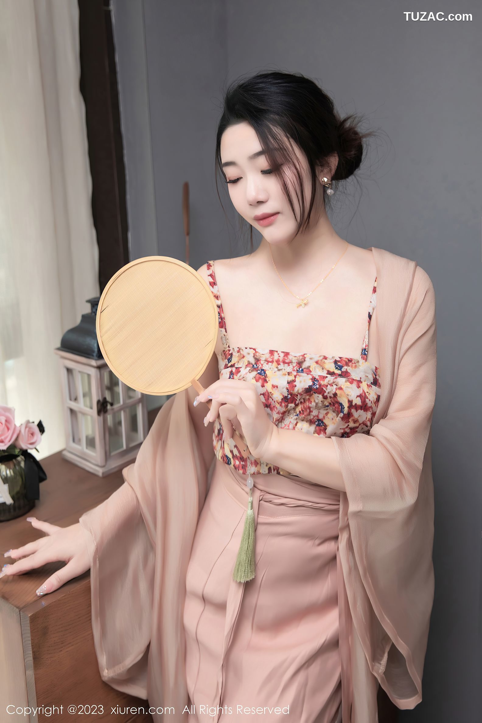 XiuRen秀人网-6457-严利娅Yuliya-性感浅暖色古风汉服-2023.03.23