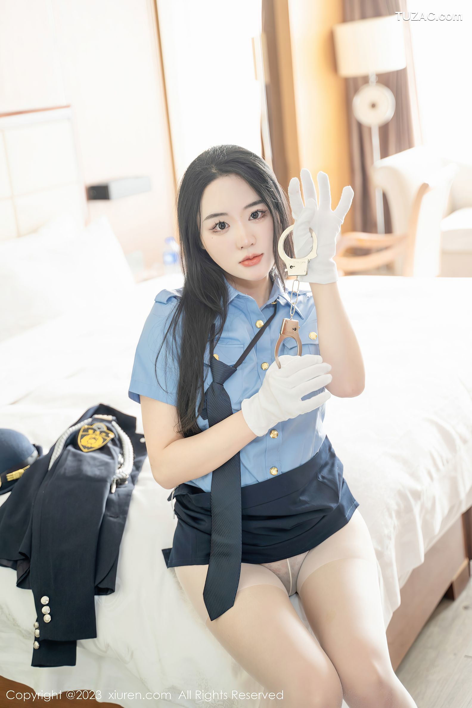 XiuRen秀人网-6497-汐汐爱吃草莓-搜查官制服性感内衣-2023.03.30