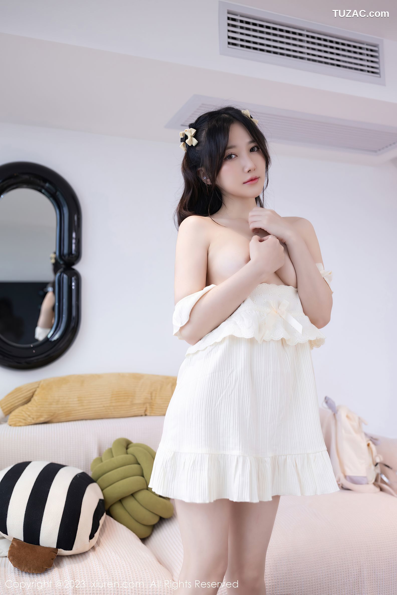 XiuRen秀人网-6615-鱼子酱Fish-黄色真空围裙-白色睡裙-2023.04.21