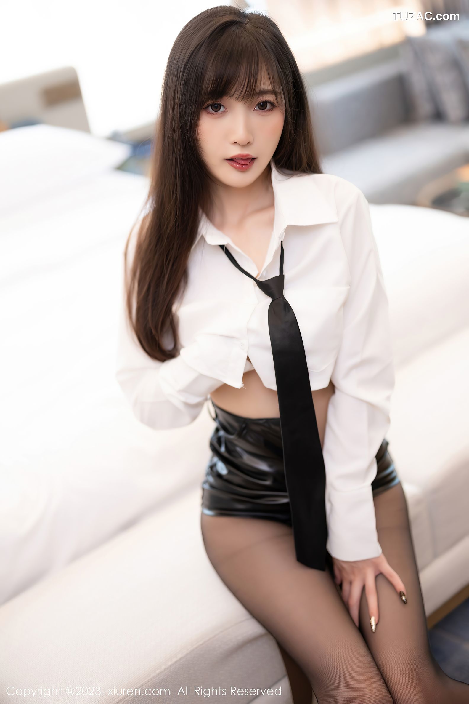 XiuRen秀人网-6651-林星阑-深色衣黑皮短裙-2023.04.27