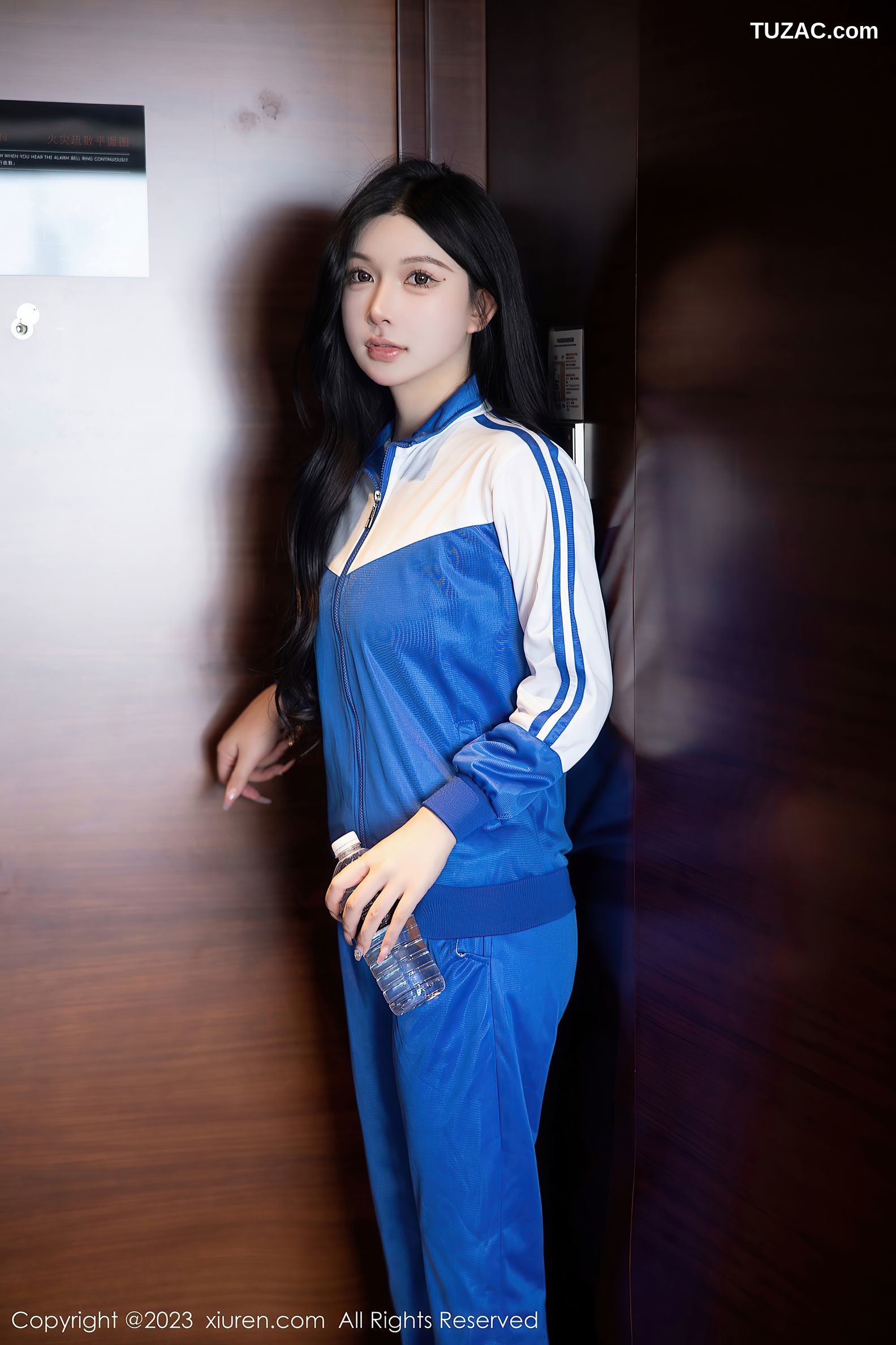 XiuRen秀人网-6660-林珊珊-蓝色运动服黑色情趣内衣-2023.04.28