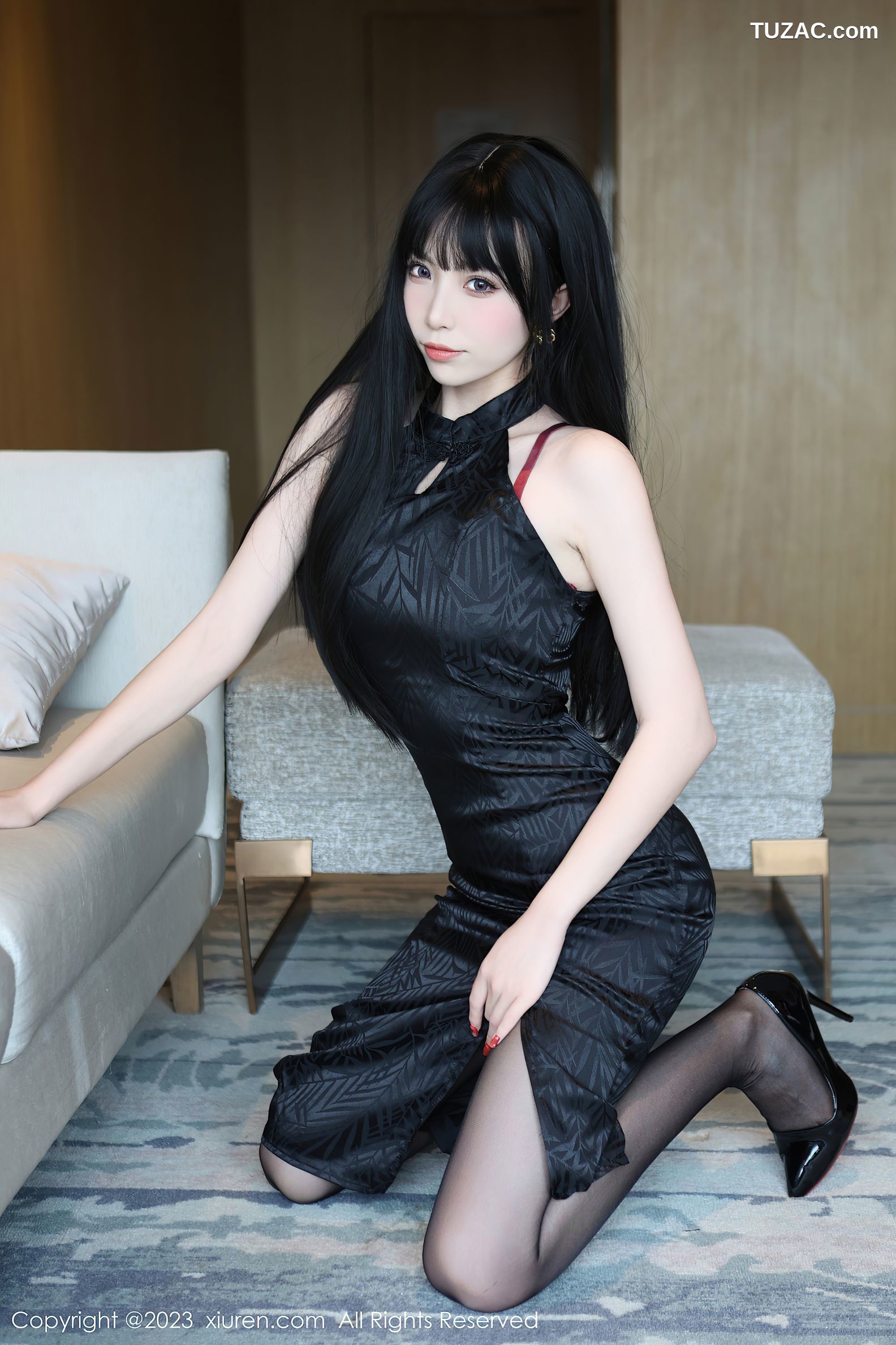 XiuRen秀人网-6666-江七七-深色旗袍性感暗红蕾丝内衣黑丝-2023.05.04