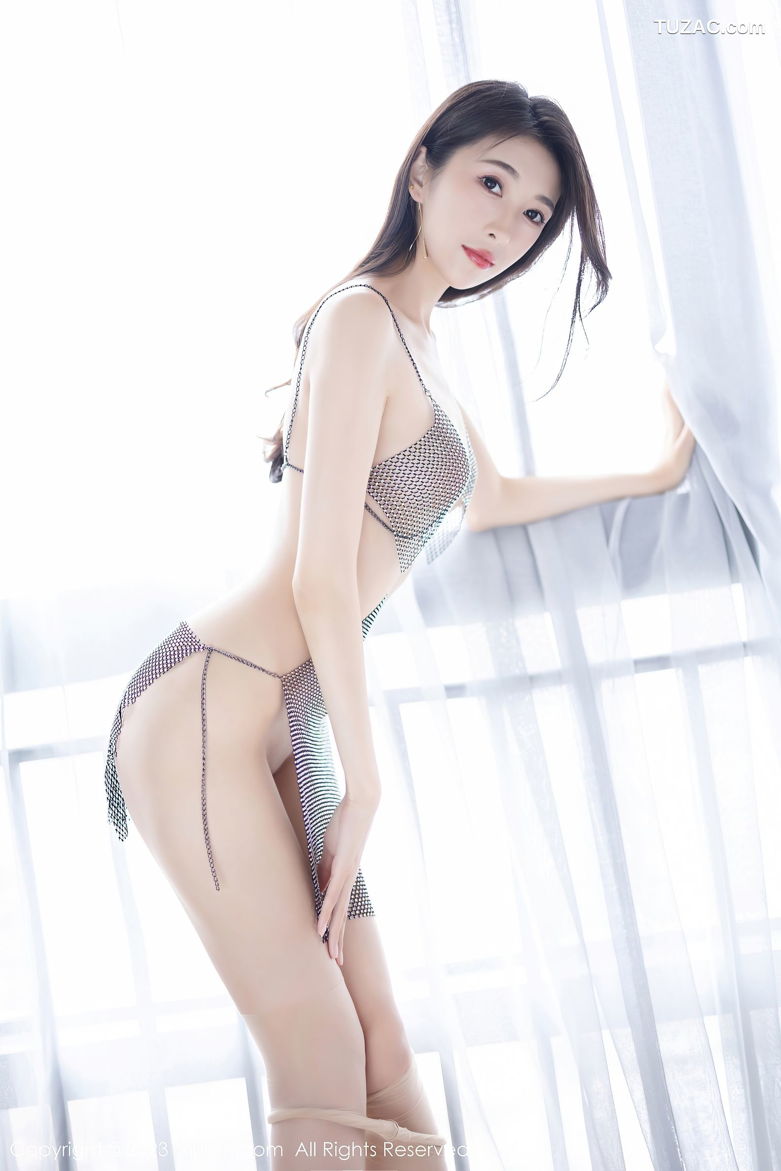 XiuRen秀人网-6817-林乐一-白色露肩连衣裙网链内衣-2023.05.29