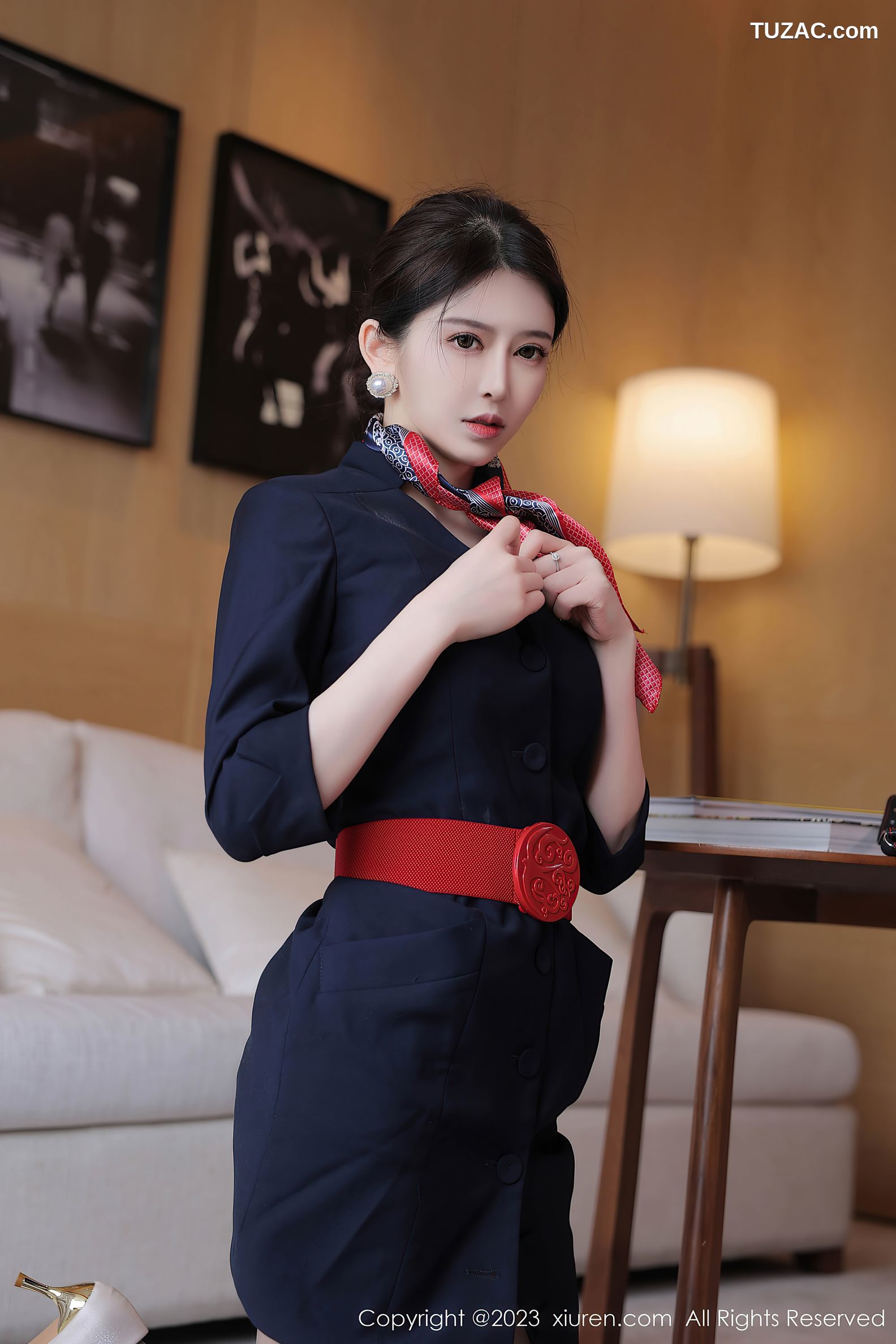 XiuRen秀人网-6966-玉兔miki-深蓝空姐制服性感浅色内衣-2023.06.25