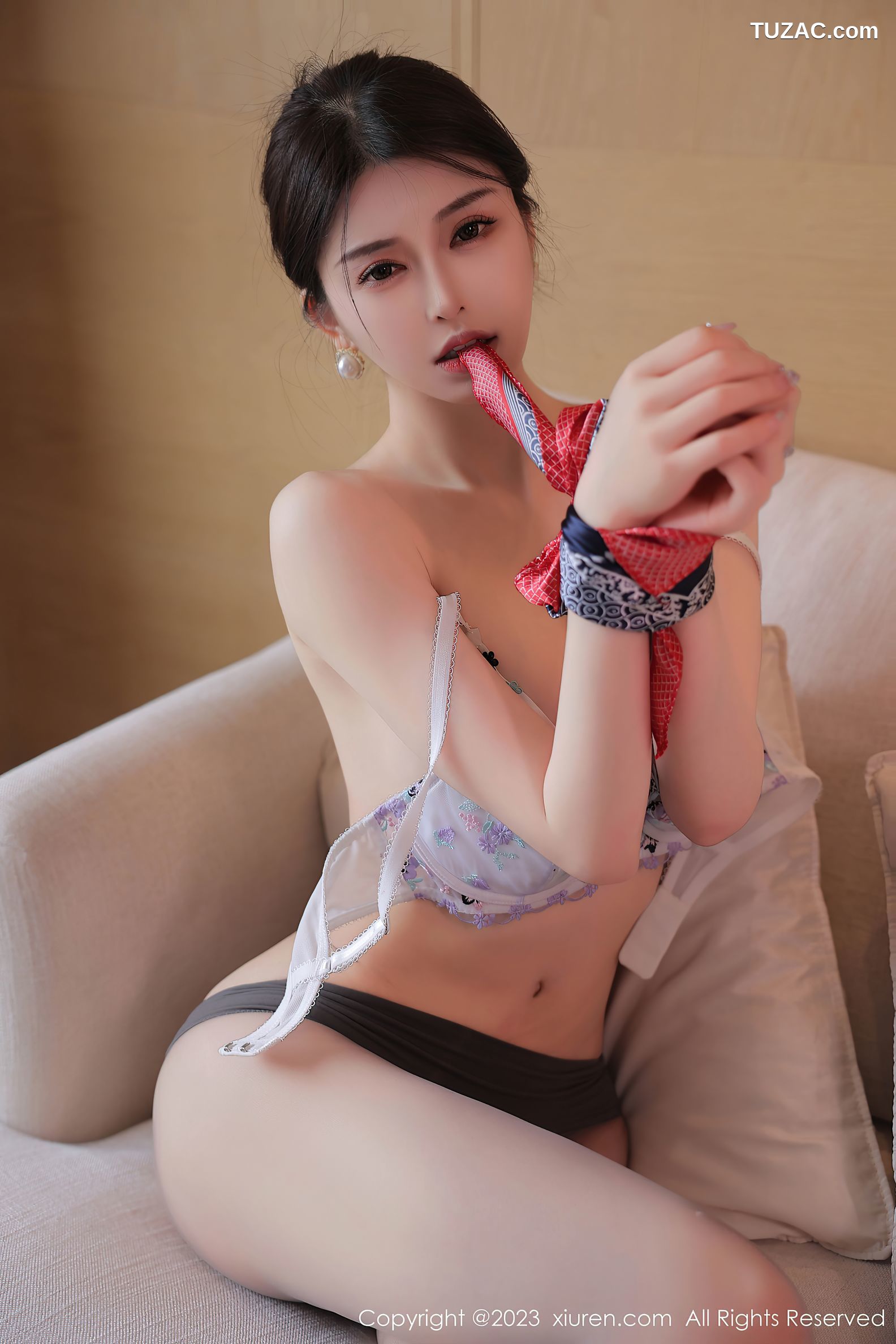 XiuRen秀人网-6966-玉兔miki-深蓝空姐制服性感浅色内衣-2023.06.25
