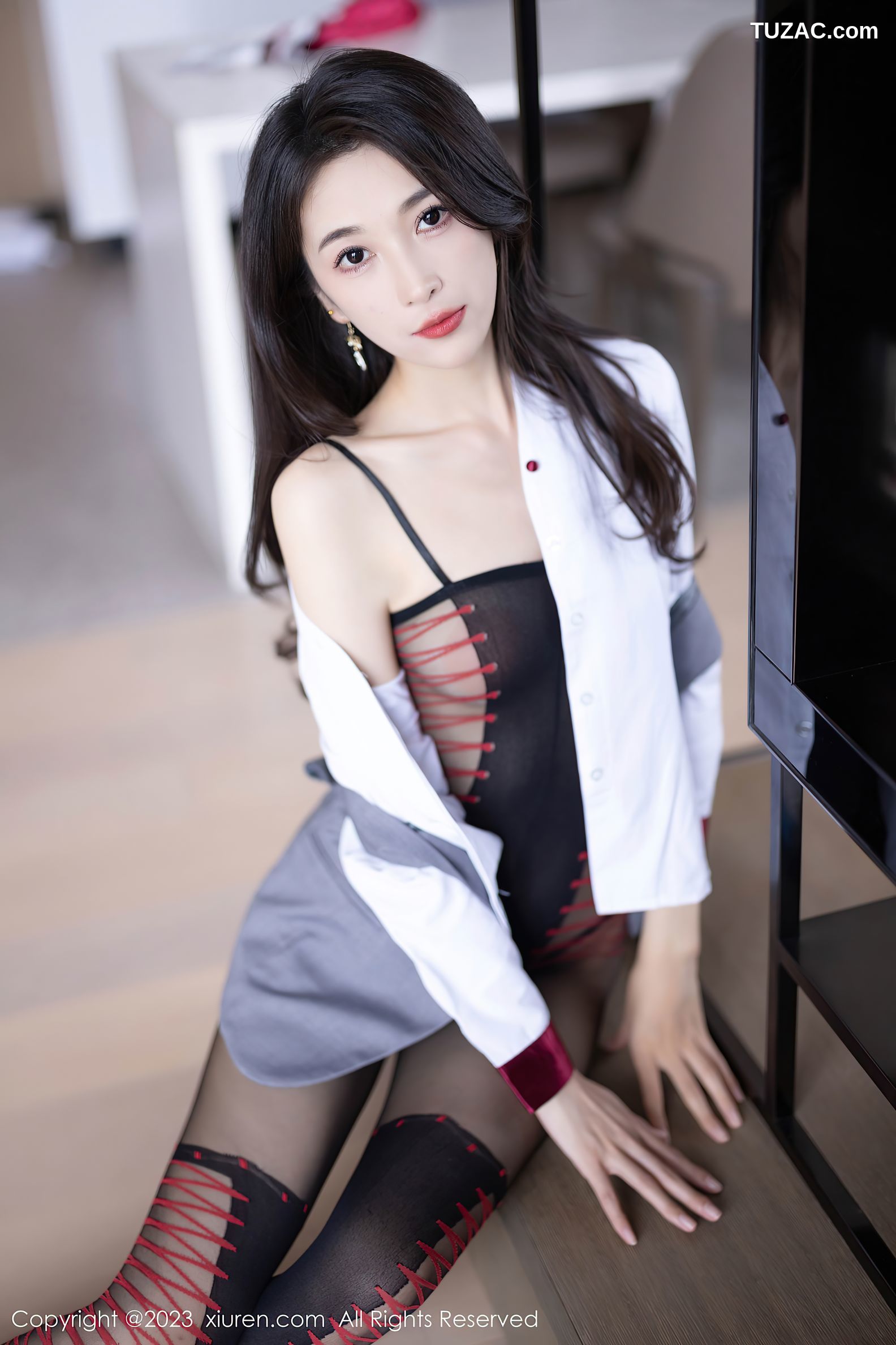 XiuRen秀人网-6967-林乐一-灰色制服黑色轻透连体衣-2023.06.25
