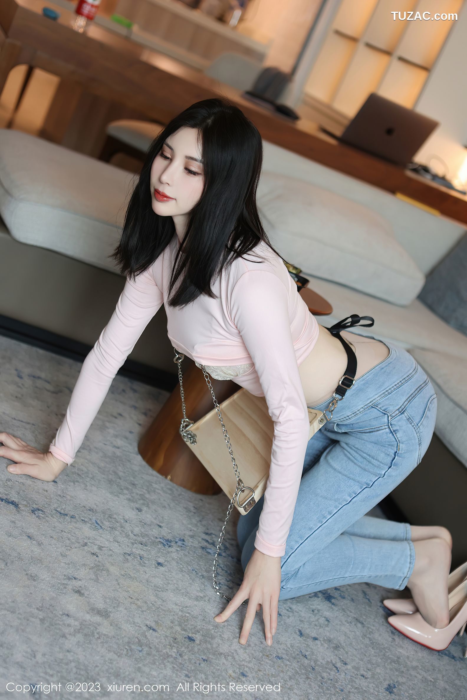 XiuRen秀人网-6992-曼柔-粉色衣牛仔裤粉色蕾丝内衣-2023.06.29