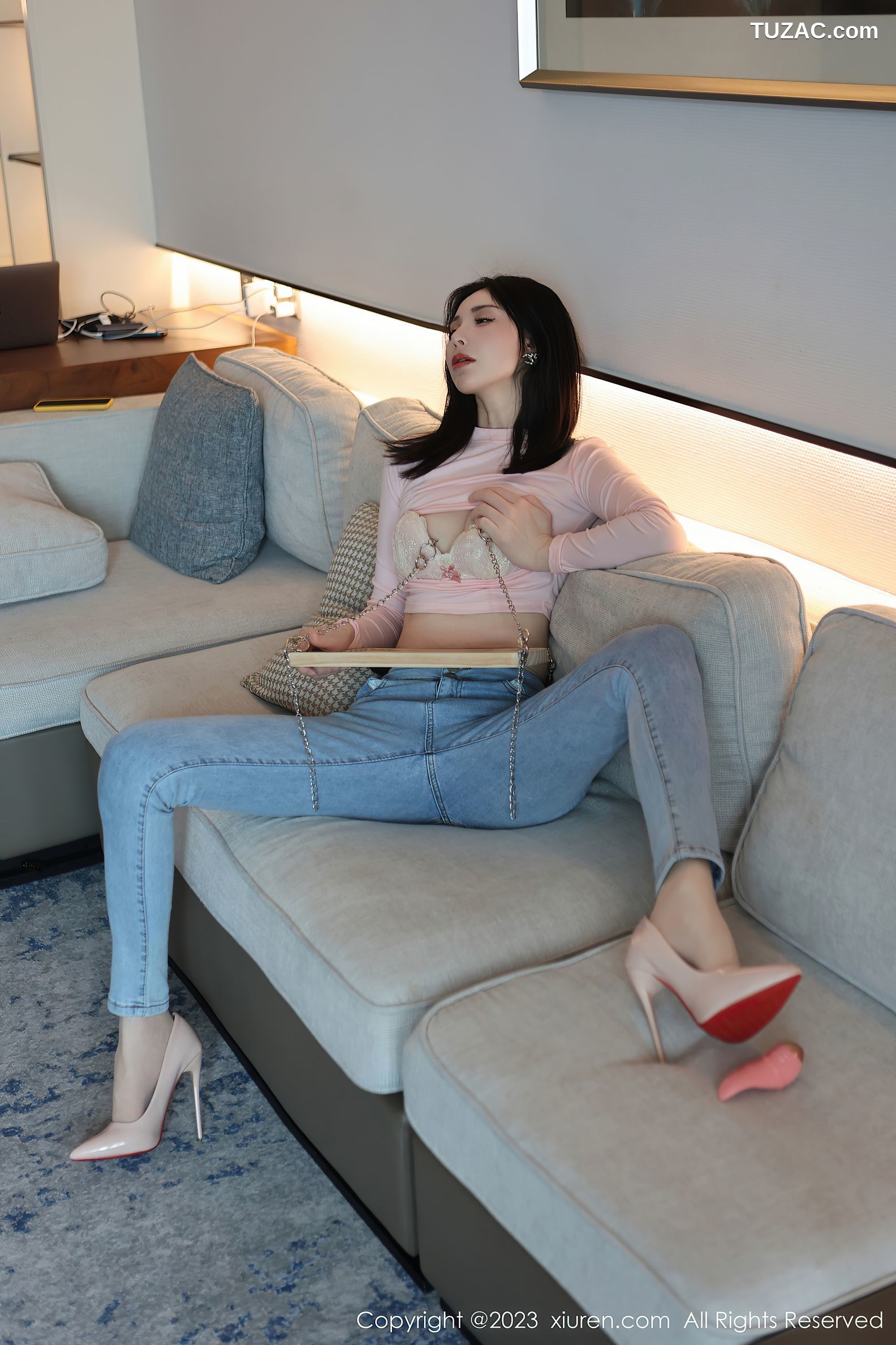 XiuRen秀人网-6992-曼柔-粉色衣牛仔裤粉色蕾丝内衣-2023.06.29