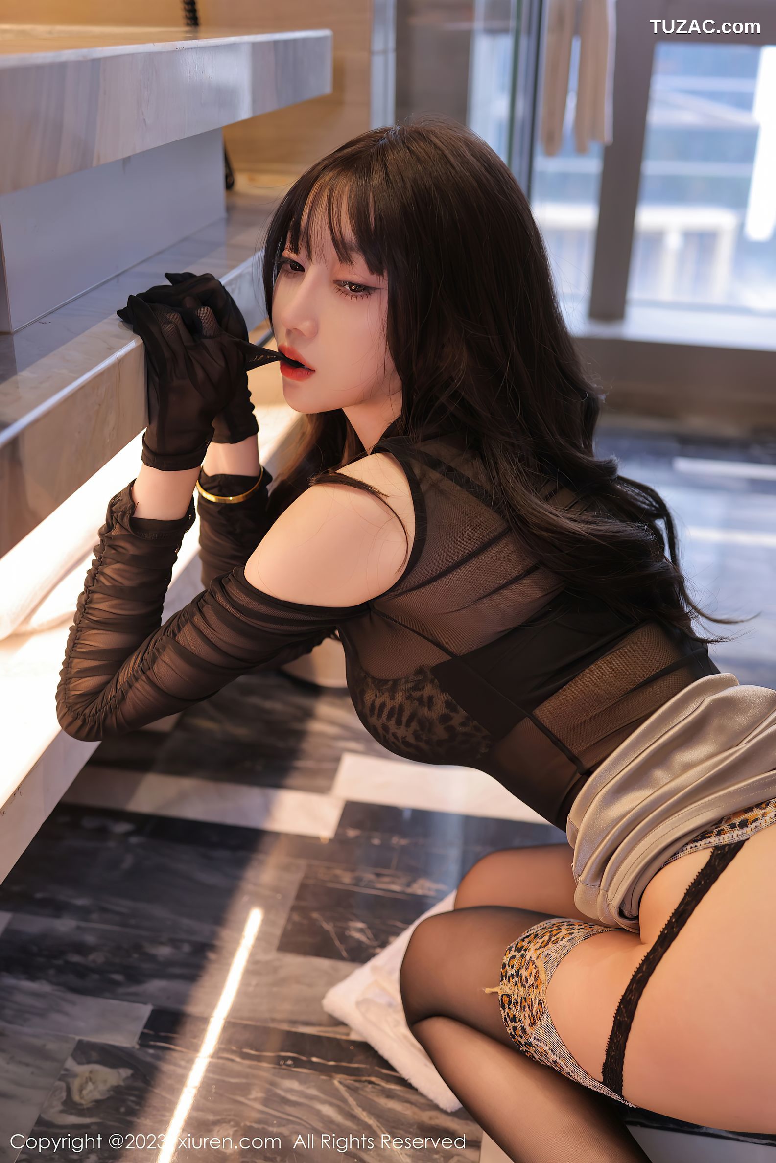 XiuRen秀人网-7004-玥儿玥er-黑透视T灰色短裙豹纹内衣-2023.06.30