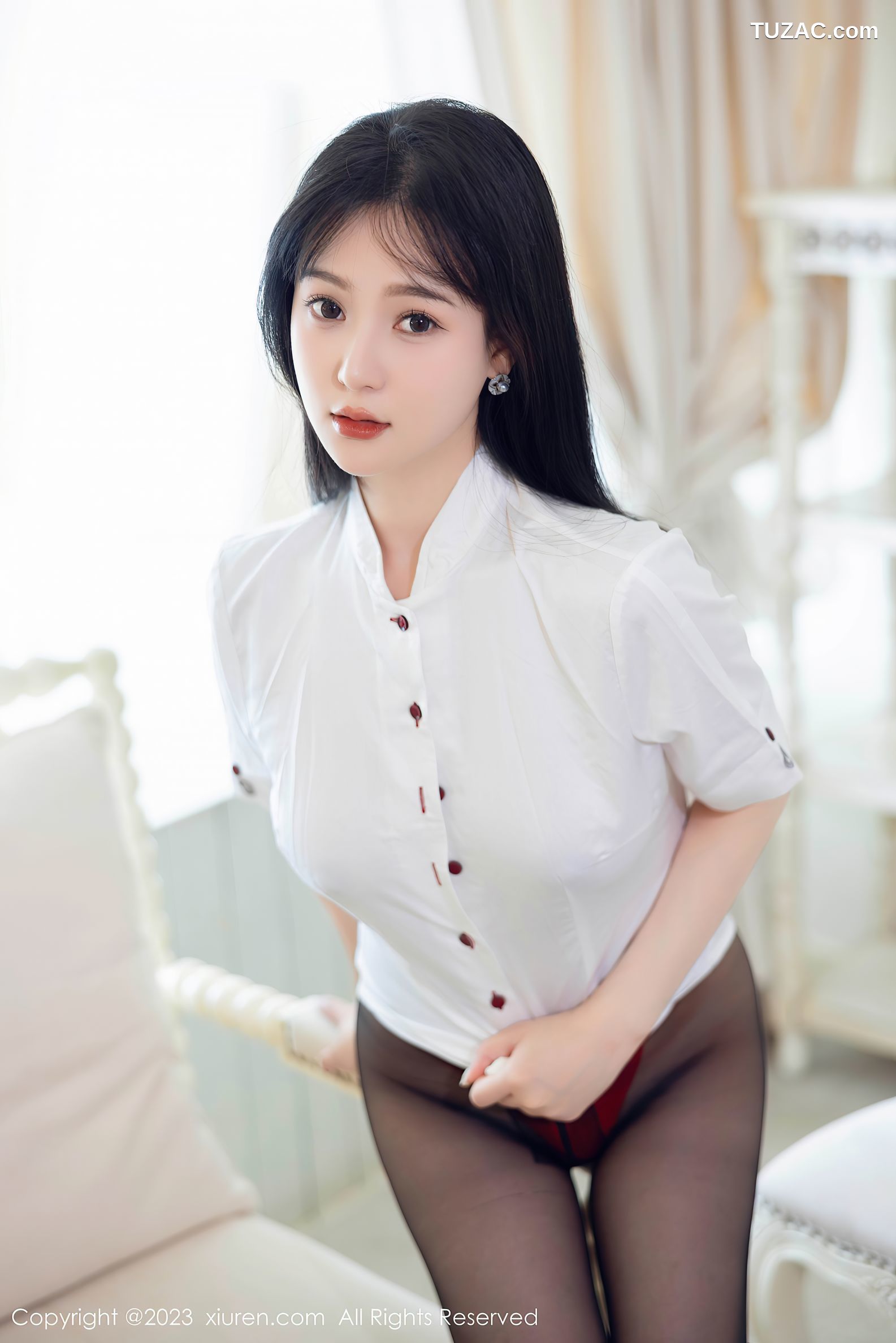 XiuRen秀人网-7037-柚琪Rich-白衫红裙黑丝丰臀-2023.07.06