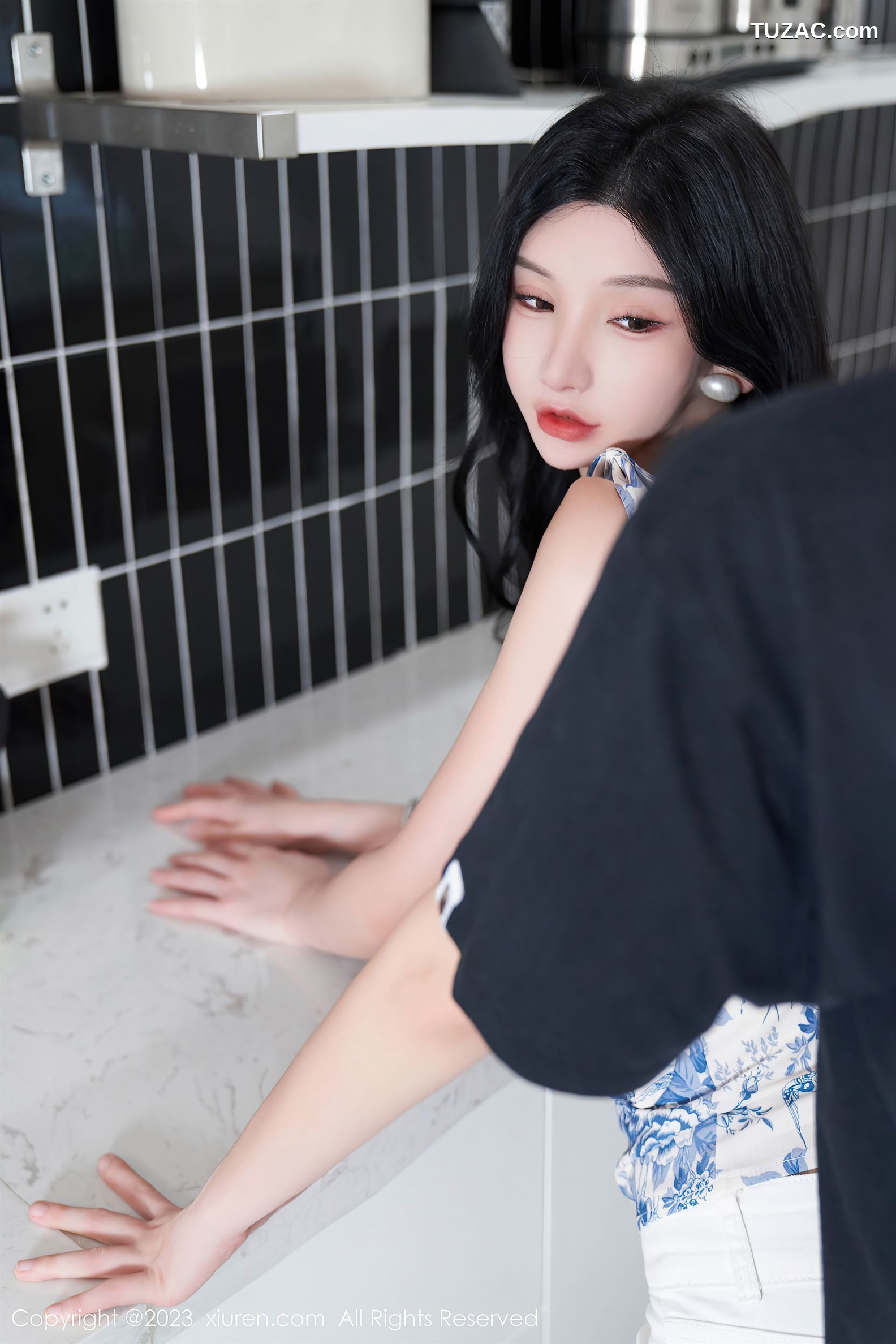 XiuRen秀人网-7225-周于希Sally-《可以给我你的微信嘛？》-2023.08.11