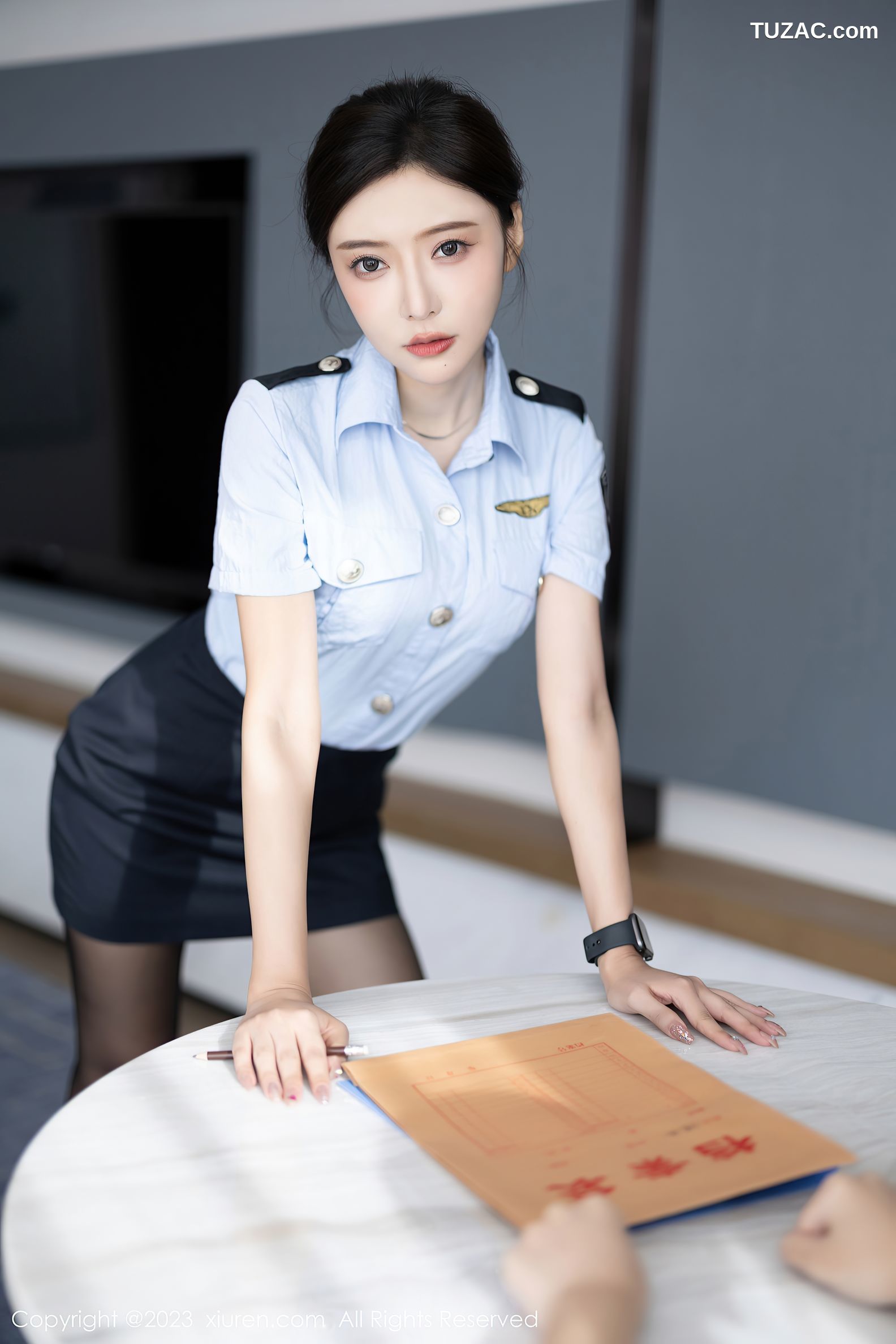 XiuRen秀人网-7340-王馨瑶yanni-《严刑逼供》衬衫短裙女警黑内衣黑丝-2023.09.05