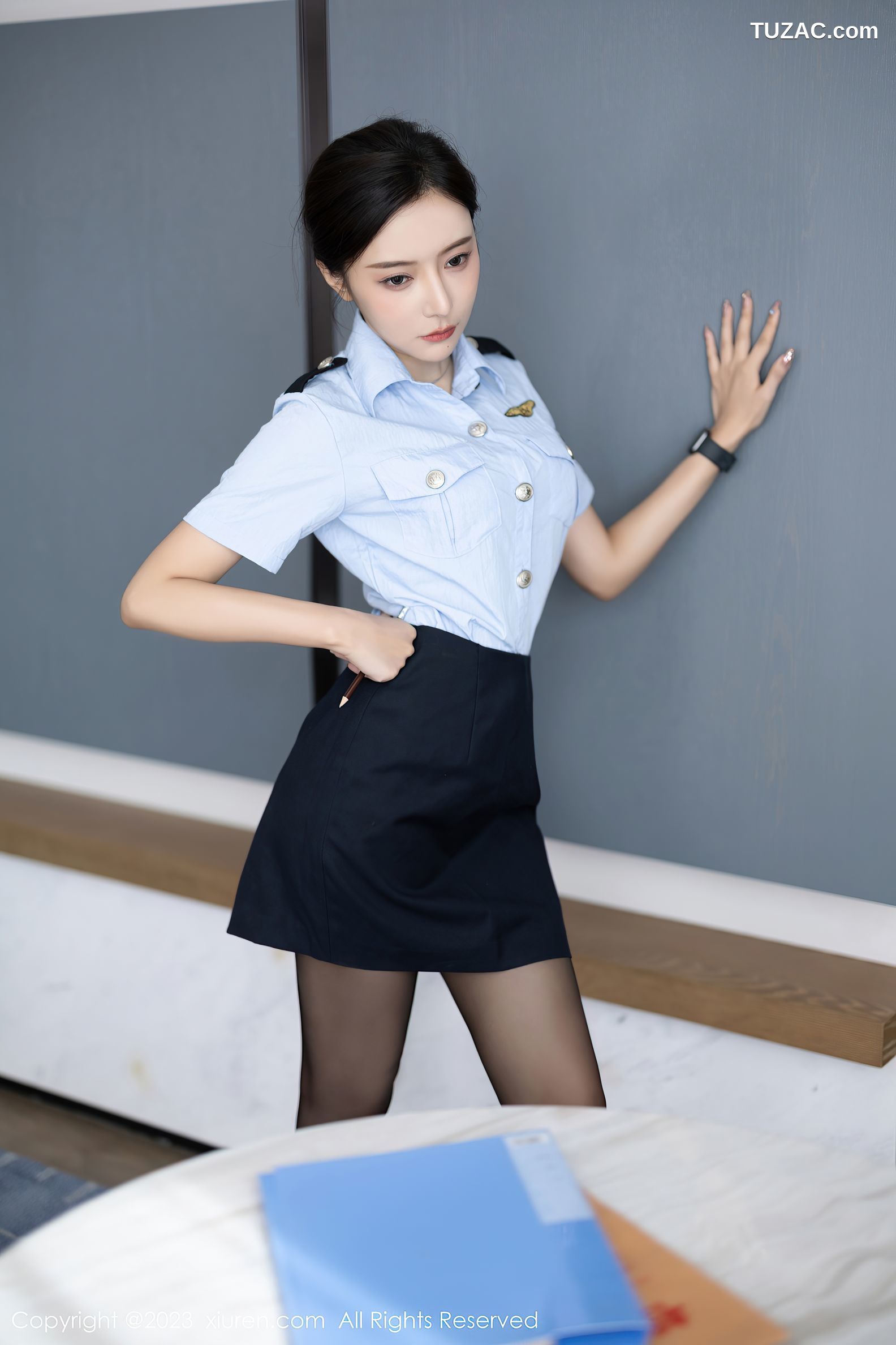 XiuRen秀人网-7340-王馨瑶yanni-《严刑逼供》衬衫短裙女警黑内衣黑丝-2023.09.05