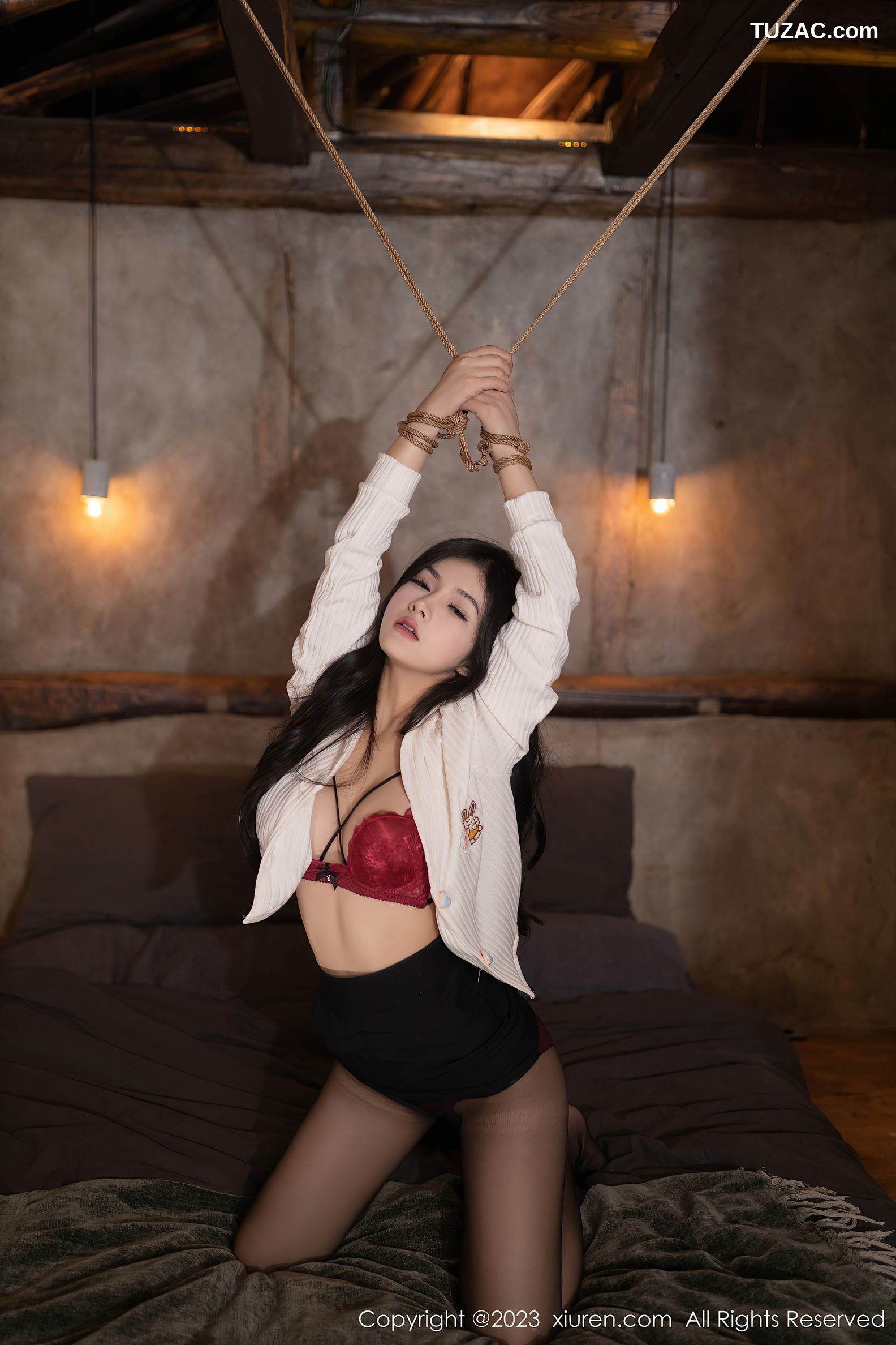 XiuRen秀人网-7588-谭小灵-白衬衫黑短裙绑缚红色内衣-2023.10.31