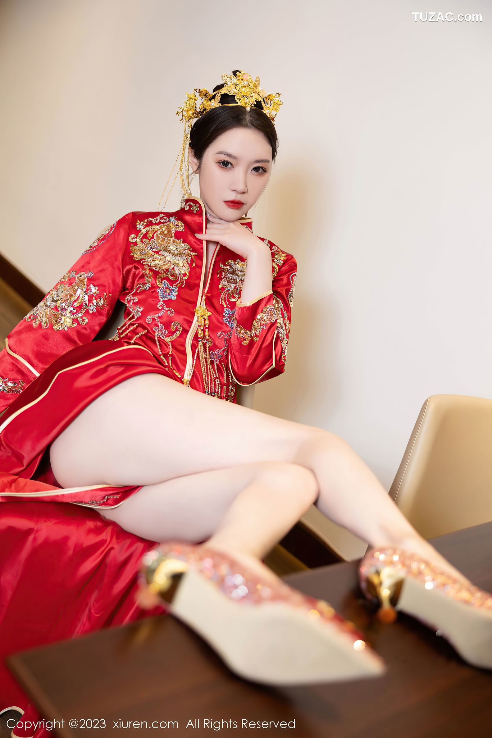 XiuRen秀人网-7766-梦心玥-红色中式婚服红肚兜-2023.12.05