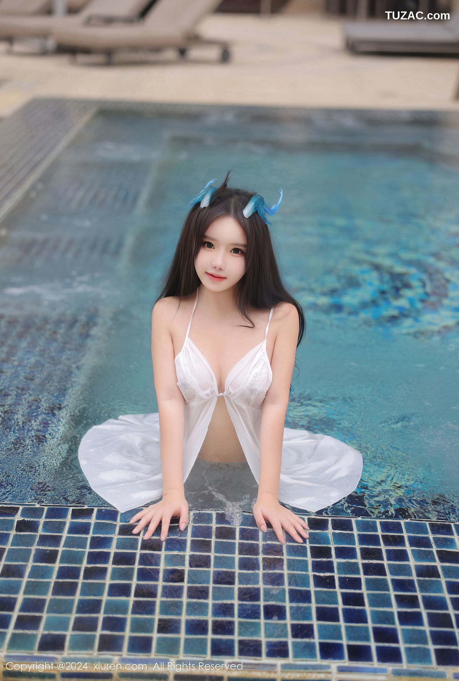 XiuRen秀人网-8218-小薯条nienie-澳门旅拍-泳池白纱泳装湿身肛塞-2024.03.12
