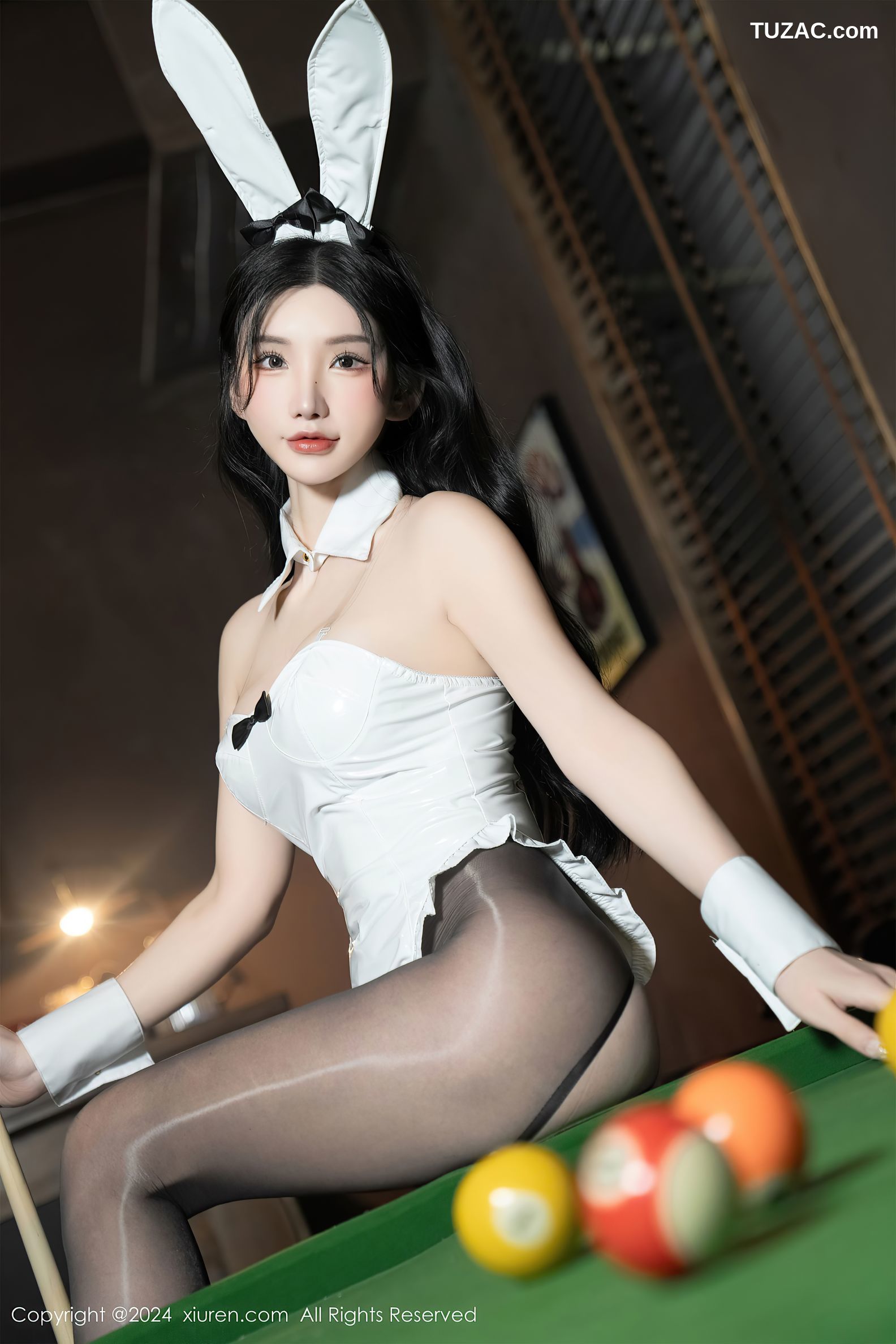 XiuRen秀人网-8318-周于希Sally-主题《赌约“赢家进洞”》白色兔女郎装黑丝爆乳-2024.03.29