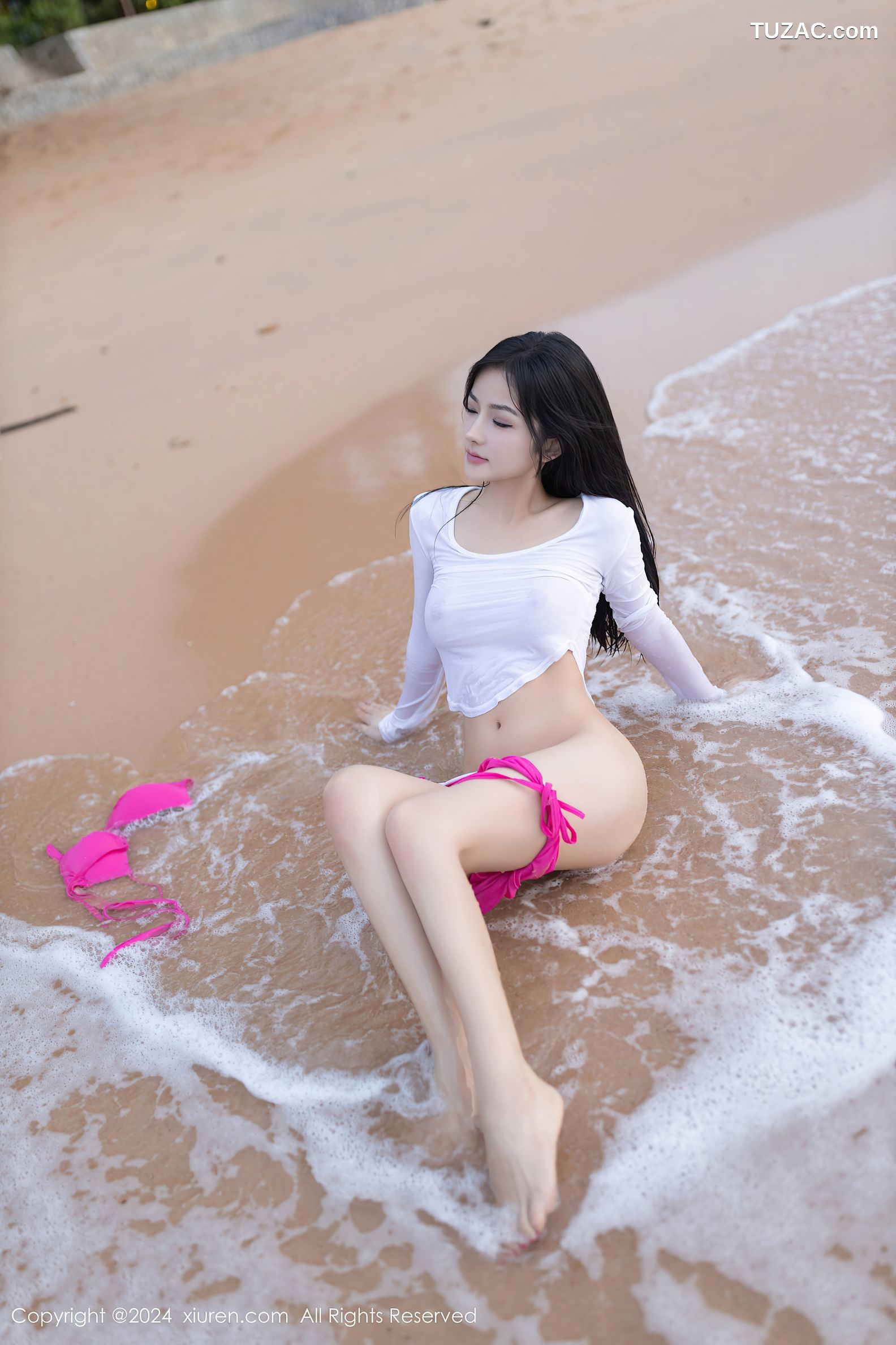 XiuRen秀人网-8341-谭小灵-海滩场景-粉色比基尼白T湿身凸点-2024.04.03